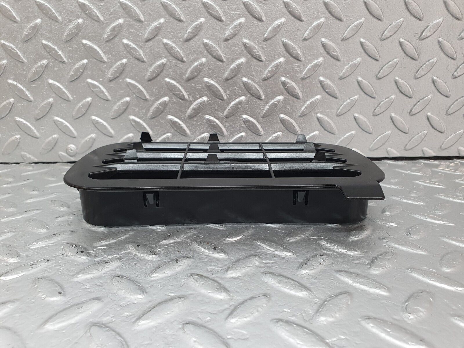 42494 Mercedes-Benz R129 320SL Coupe Air Intake Vent 1248370230 1248370242