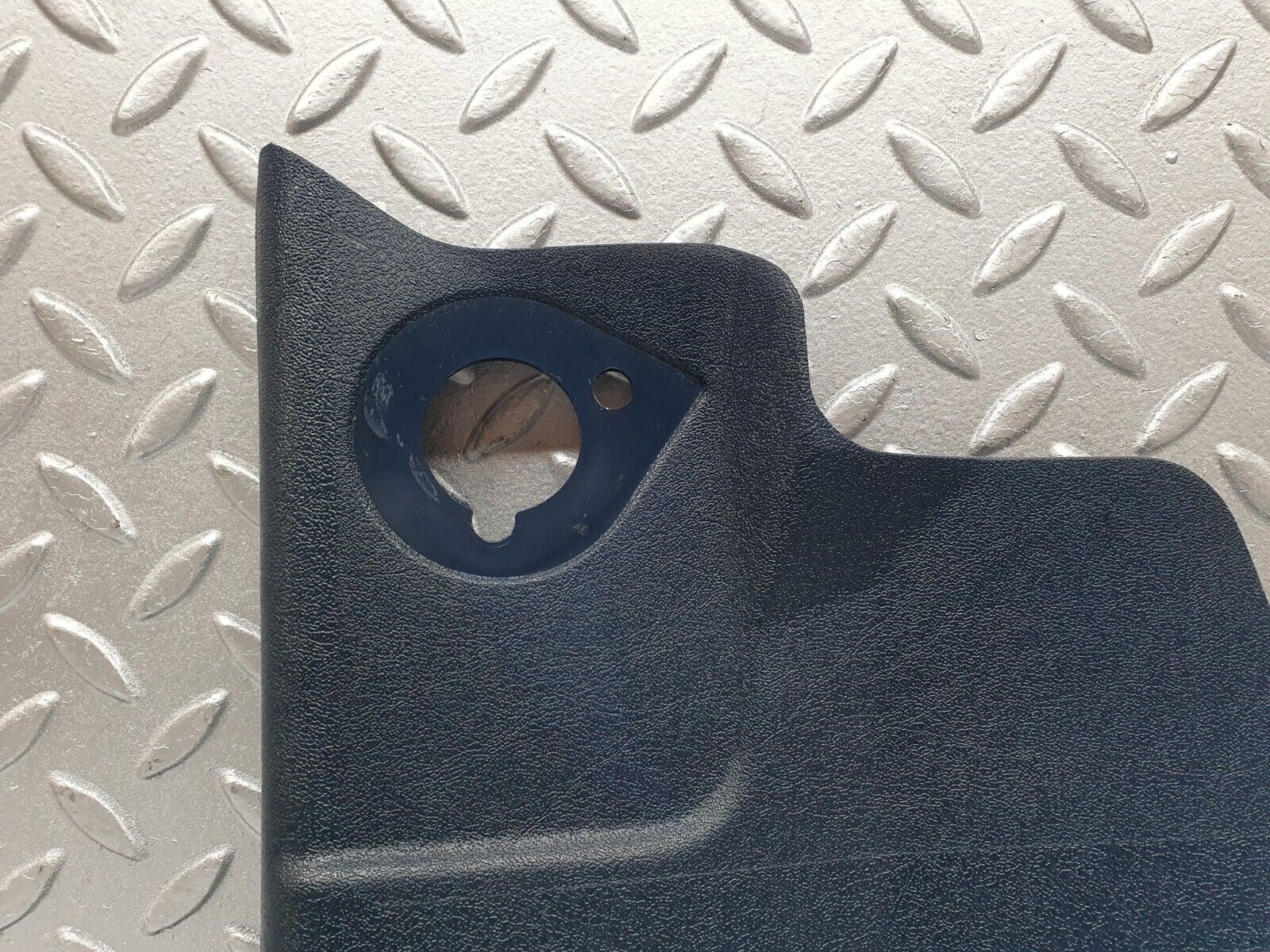 42652 Mercedes-Benz W201 190 2.0L Kick Panel Left Blue 2016880506