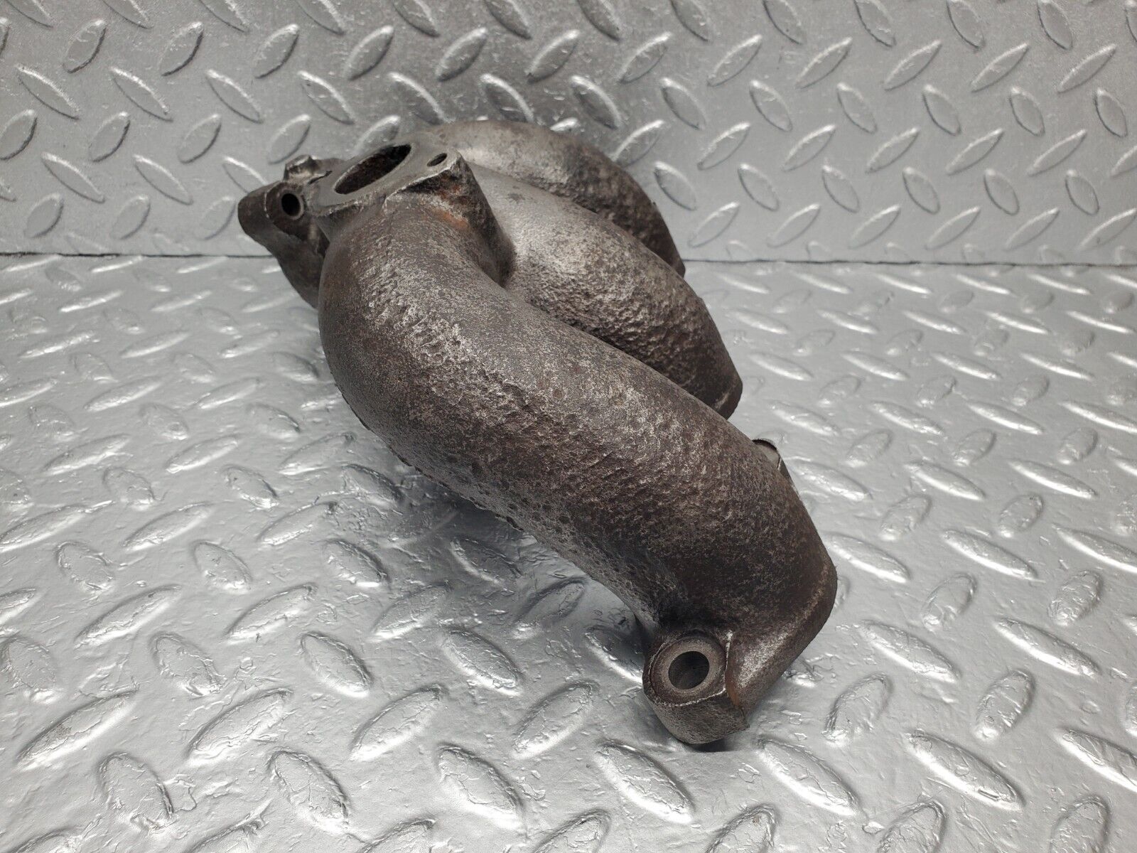 46706 Mercedes-Benz C123 280CE Coupe Exhaust Manifold Cylinder 1-3 1101424302