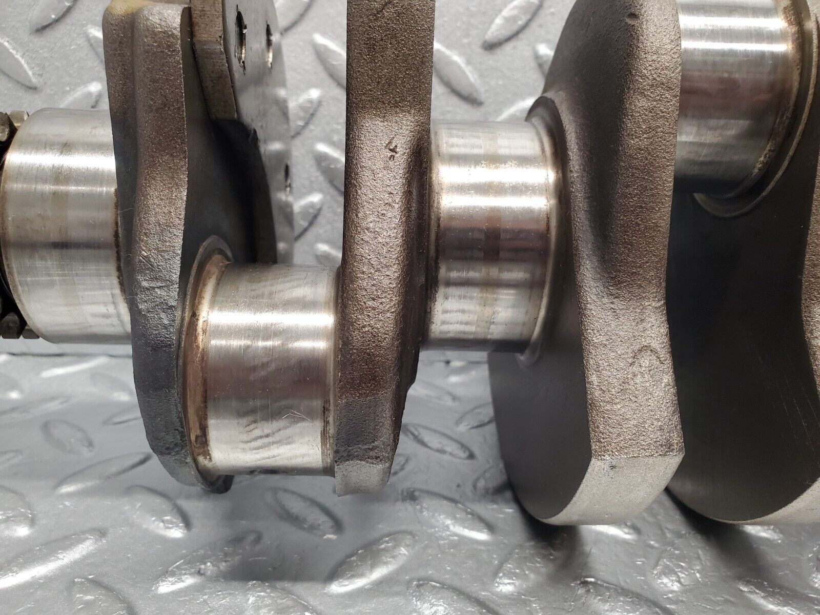 46722 Mercedes-Benz C123 280CE Coupe Crankshaft 1100310701