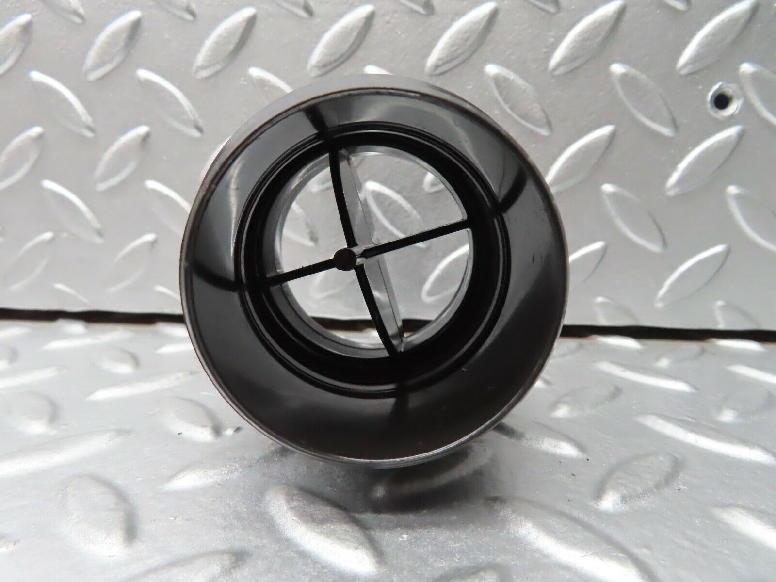 20586 Mercedes-Benz R107 450SL Dashboard Air Vent