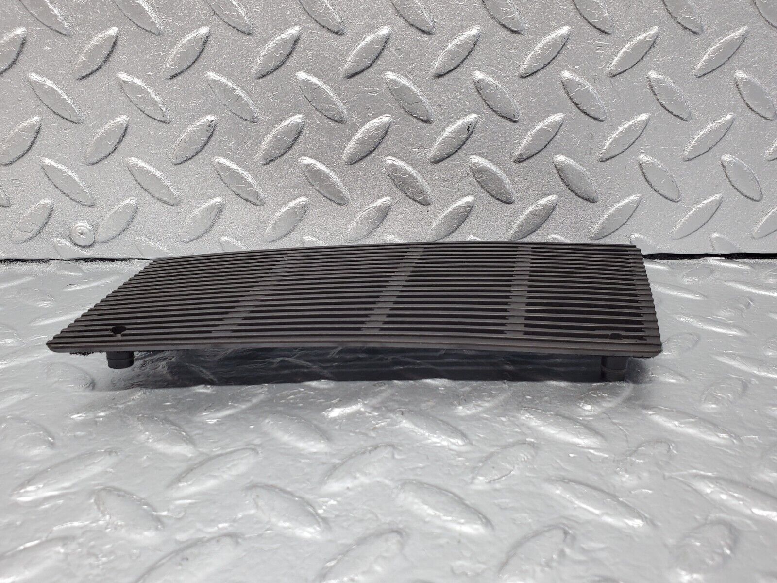 45958 Mercedes-Benz W126 420SE Dashboard Speaker Cover Left Side 1266806839