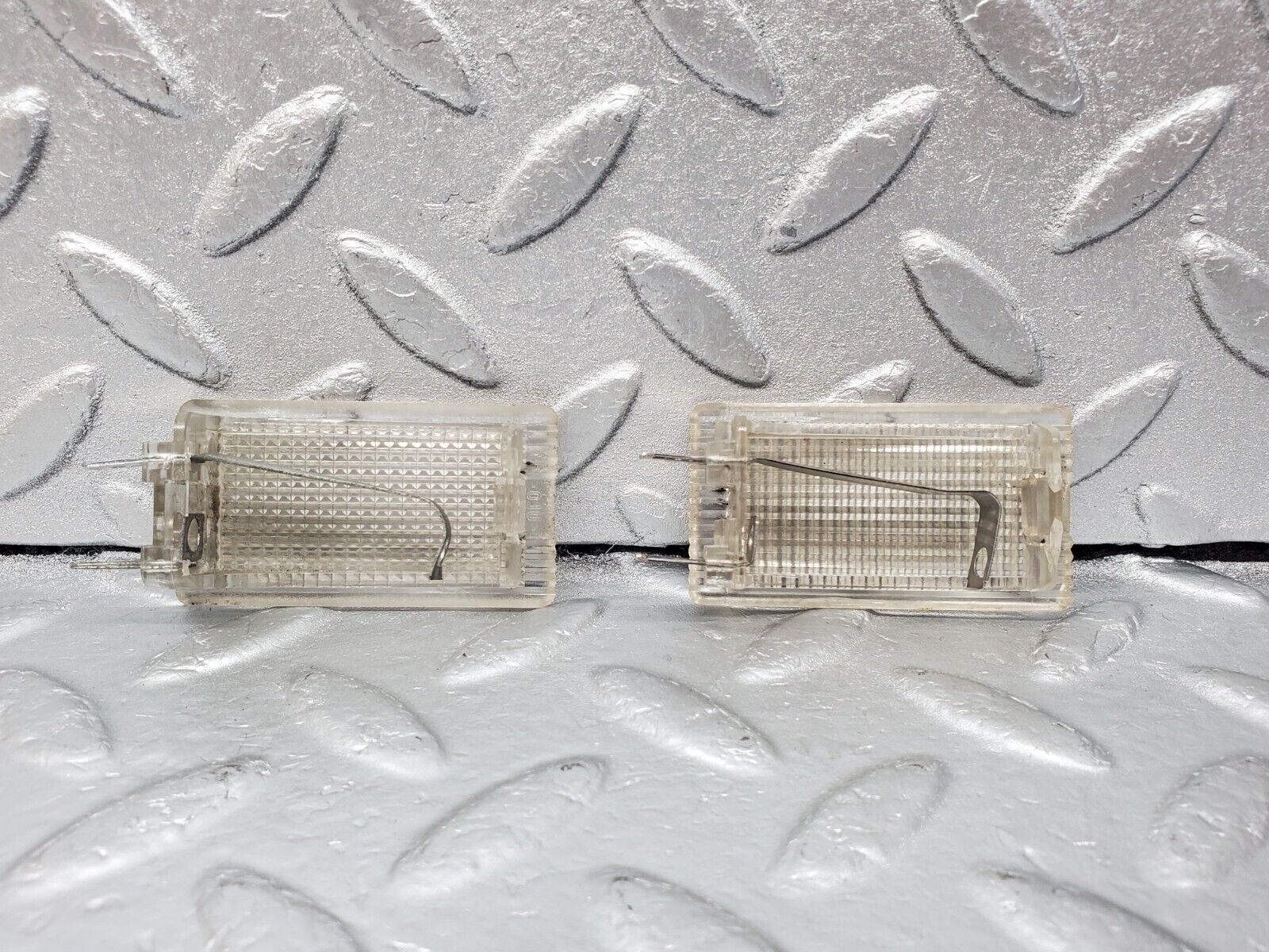 45741 Mercedes-Benz W126 420SE Door Interior Light 2x