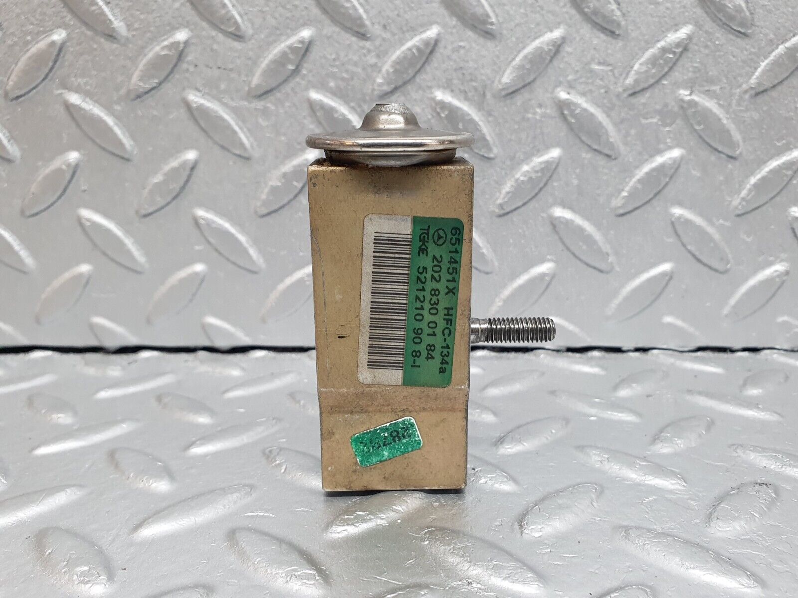 41918 Mercedes-Benz W202 C200 Air Conditioning Expansion Valve 2028300184