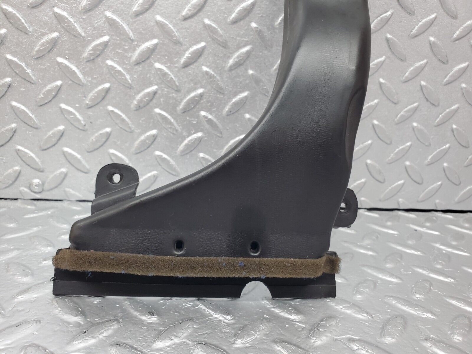 45050 Mercedes-Benz R129 300SL Coupe Front Air Vent Duct 2x 1298300444 1298300344