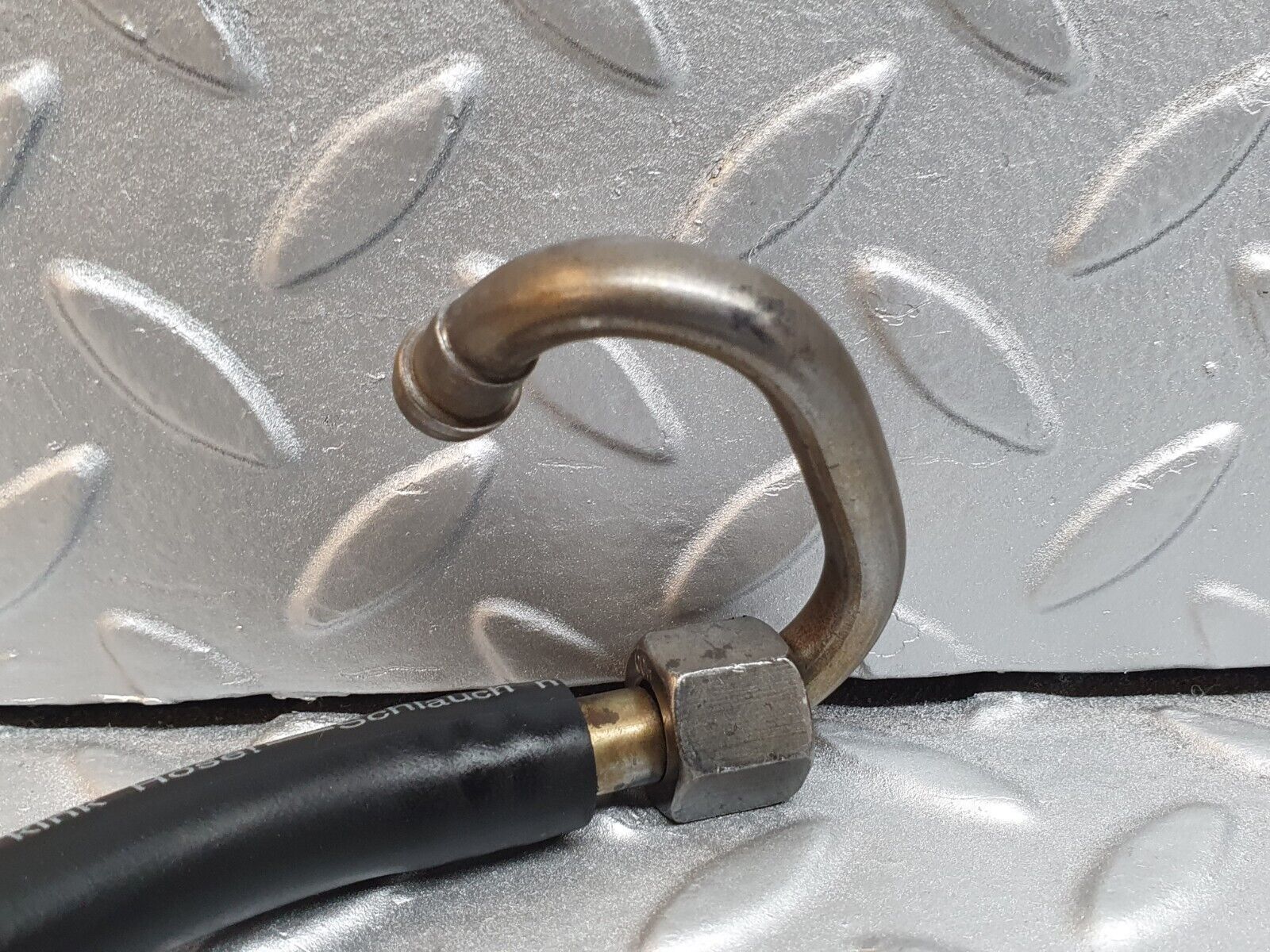 41979 Mercedes-Benz W202 C200 Fuel Injector Rail Hose Pipe