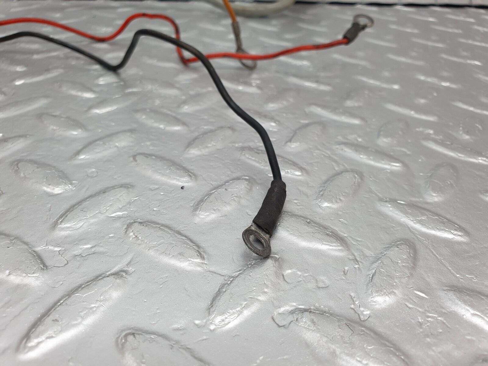 43693 Mercedes-Benz C126 380SEC Coupe Ignition Control Unit Cable 09961812