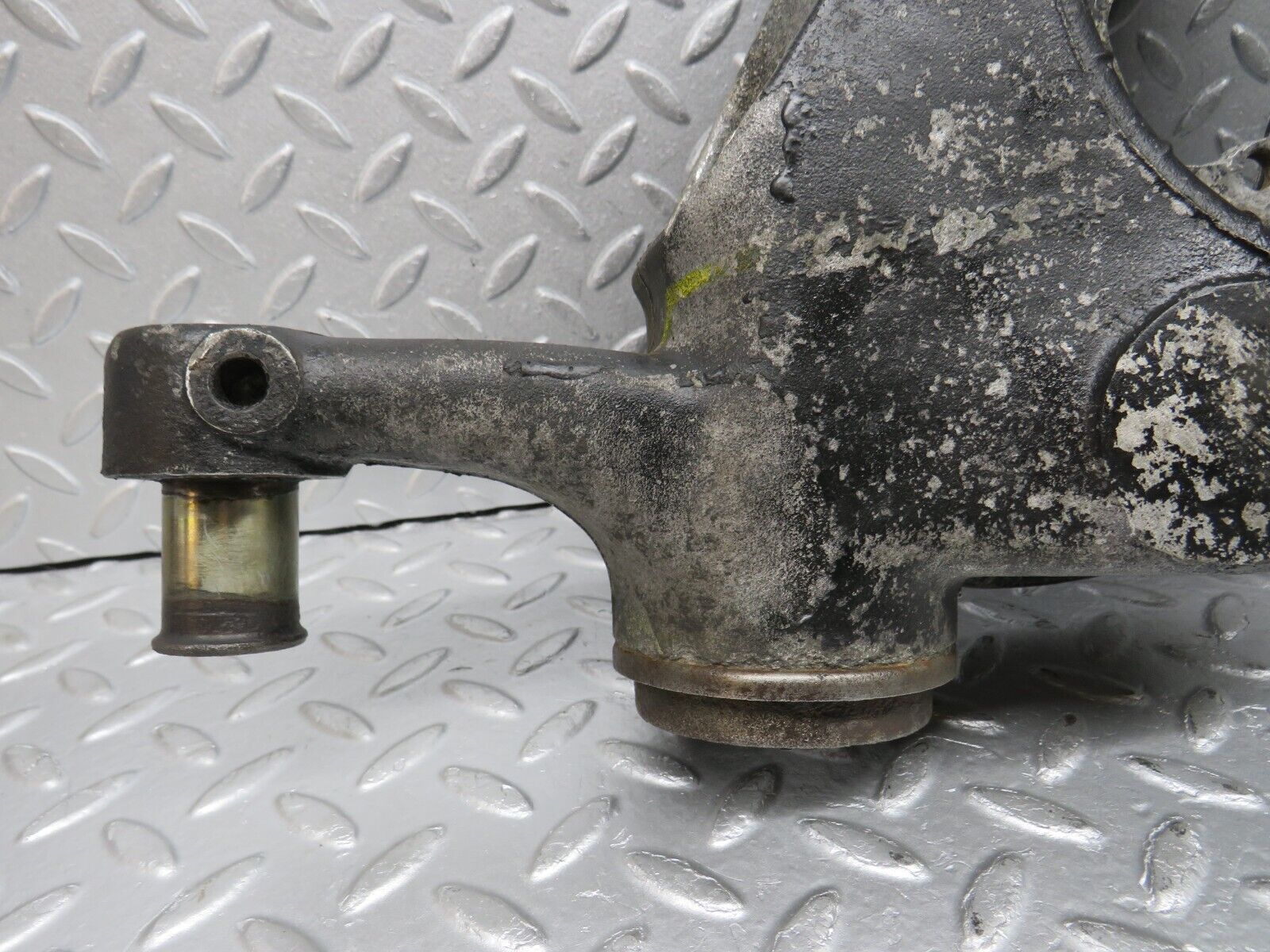 39312 Mercedes-Benz R107 500SL Trailing Arm Control Arm Rear Right 1263520504