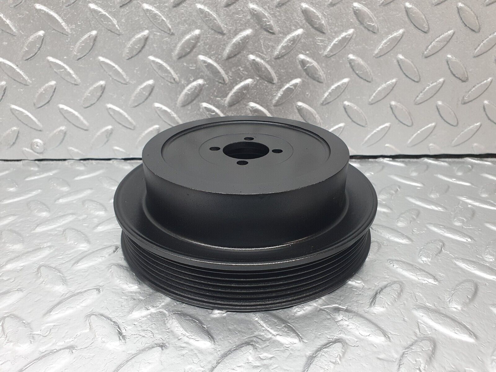 42819 Mercedes-Benz W201 190 2.0L Water Pump Pulley 1022001005