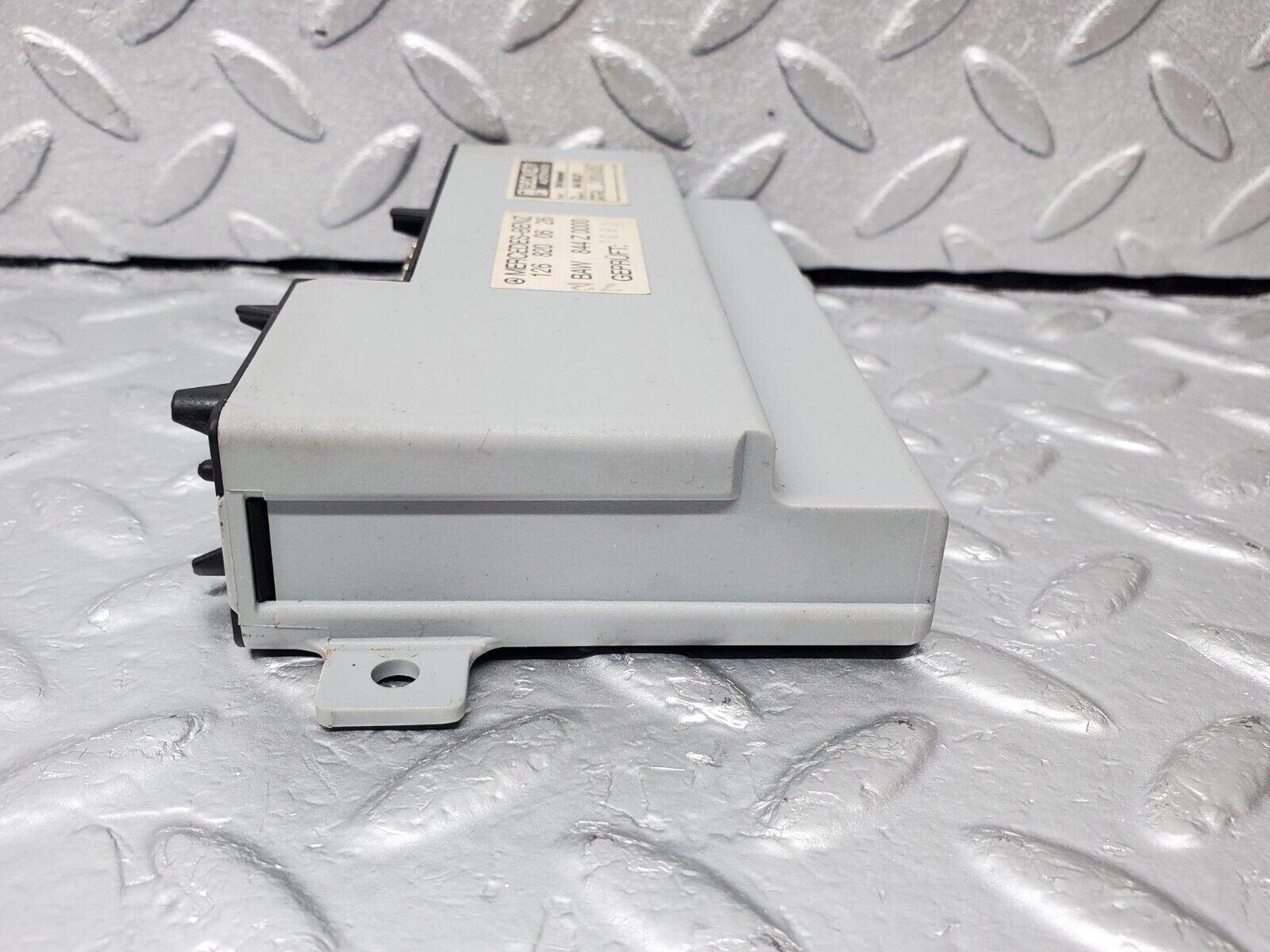 45548 Mercedes-Benz W126 420SE Alarm Control Module Unit 1268200626