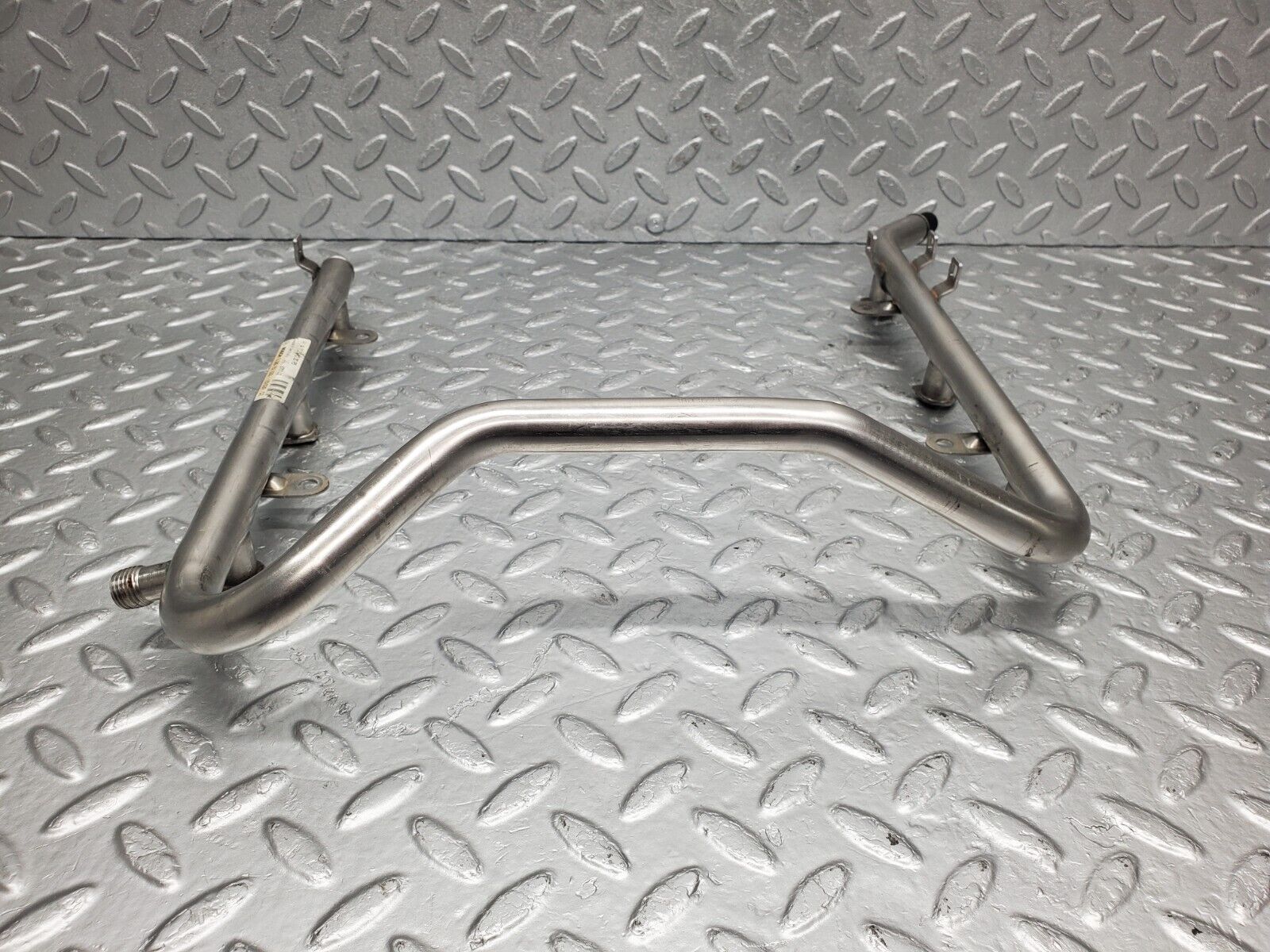 46809 Mercedes-Benz R129 320SL Coupe Fuel Injector Rail 0280151038 1120700095