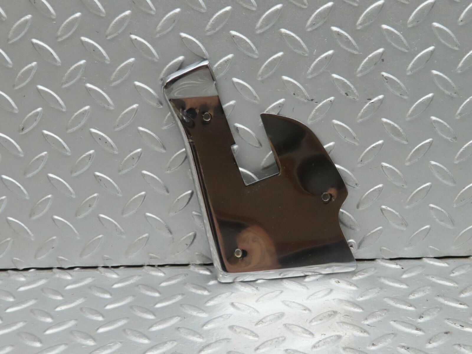 15617 Mercedes-Benz R107 450SL Right Door Chrome Cover