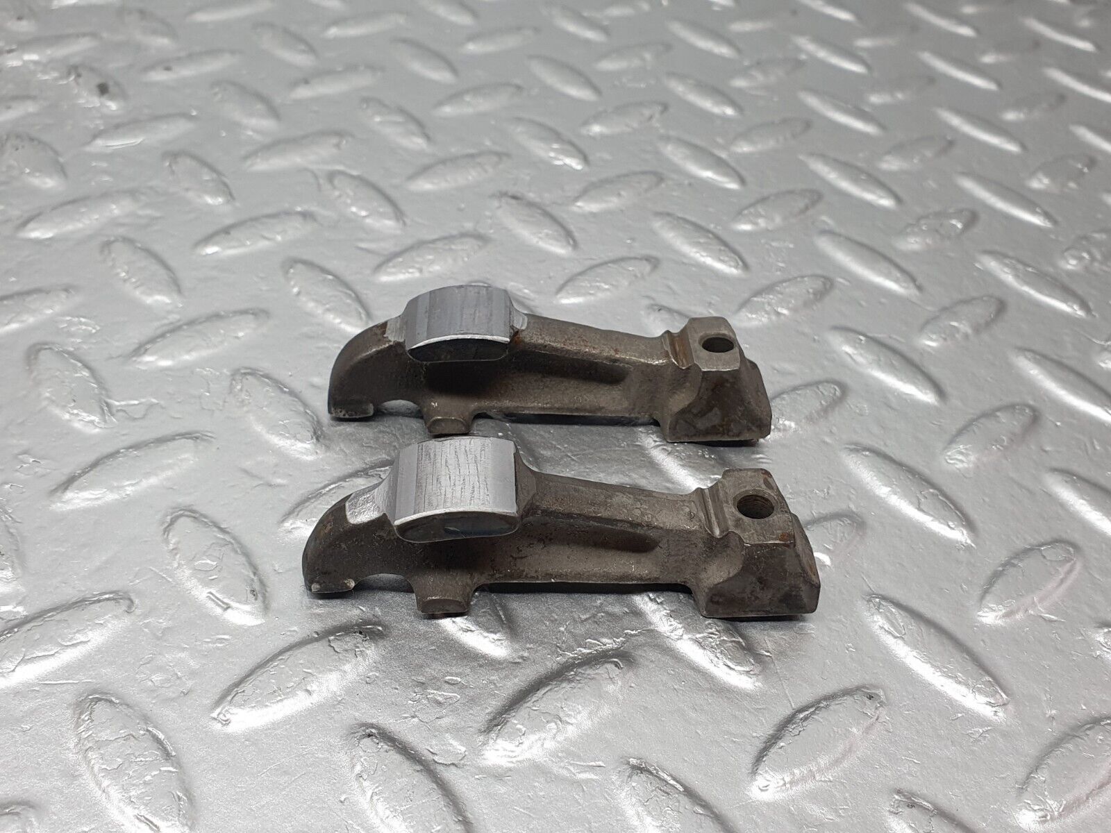 43362 Mercedes-Benz W108 280SE Valve Rocker Arm With Retaining Spring