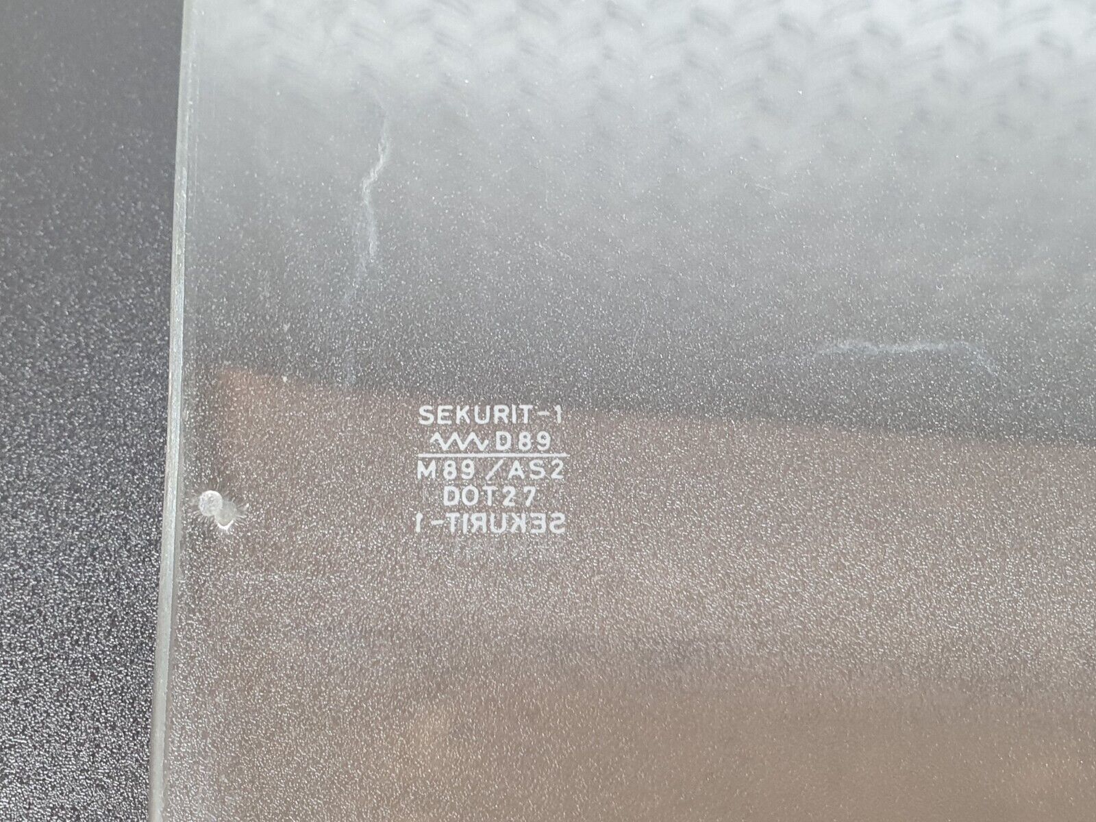 43218 Mercedes-Benz W108 280SE Front Right Door Window Glass