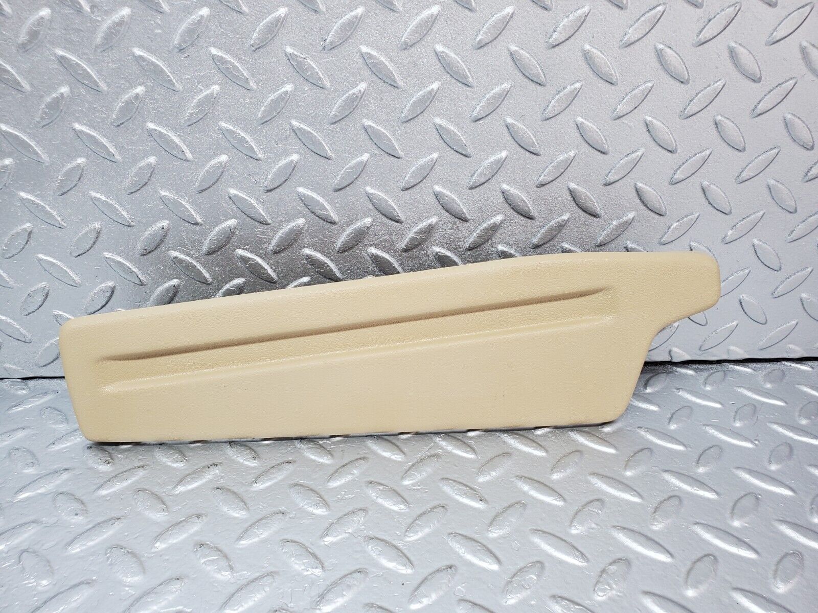 45607 Mercedes-Benz W126 420SE Seat Cover Trim Right Side 1269190820