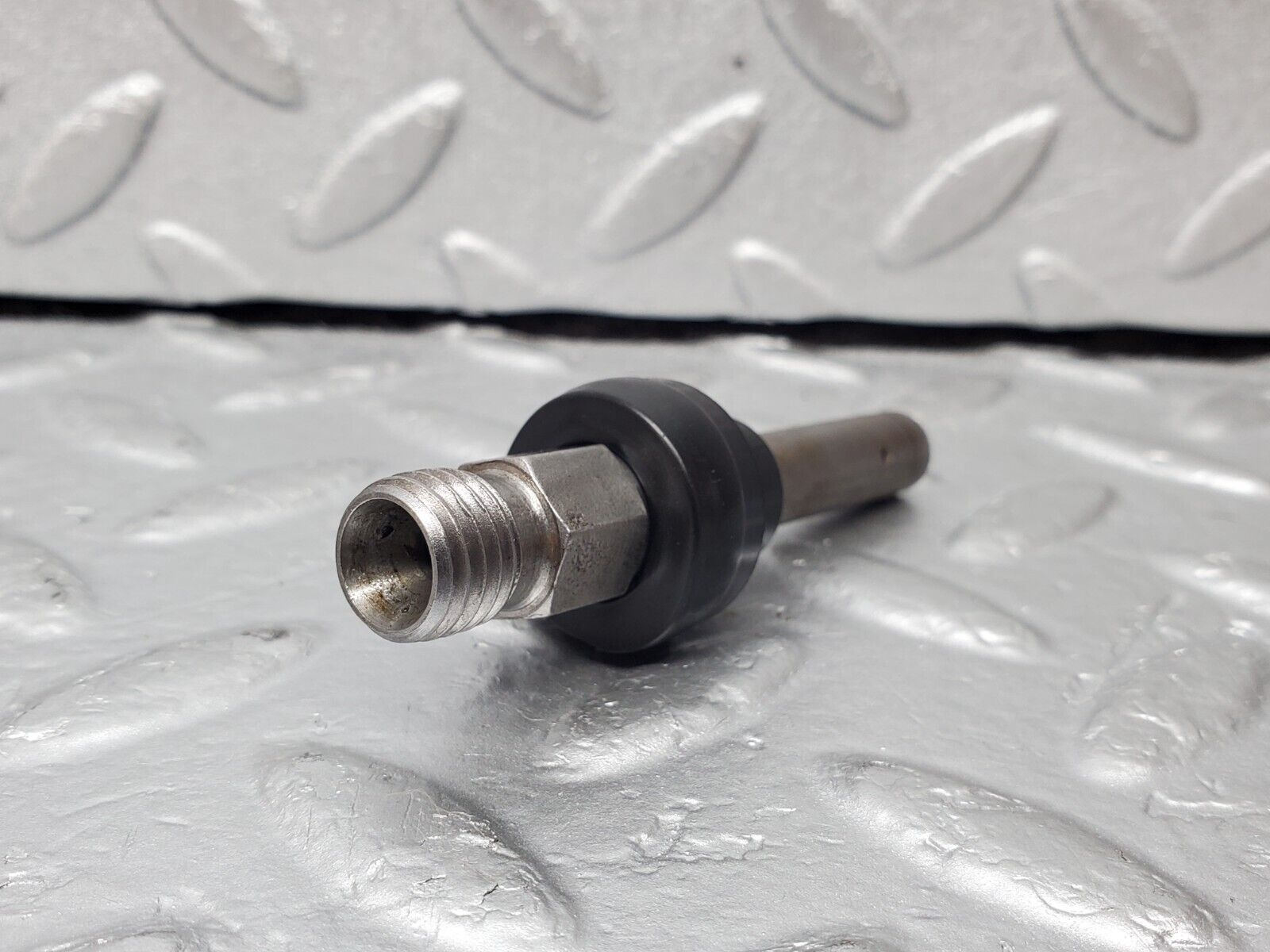 45461 Mercedes-Benz 280E M110.988 Fuel Injector Bosch 0437502010