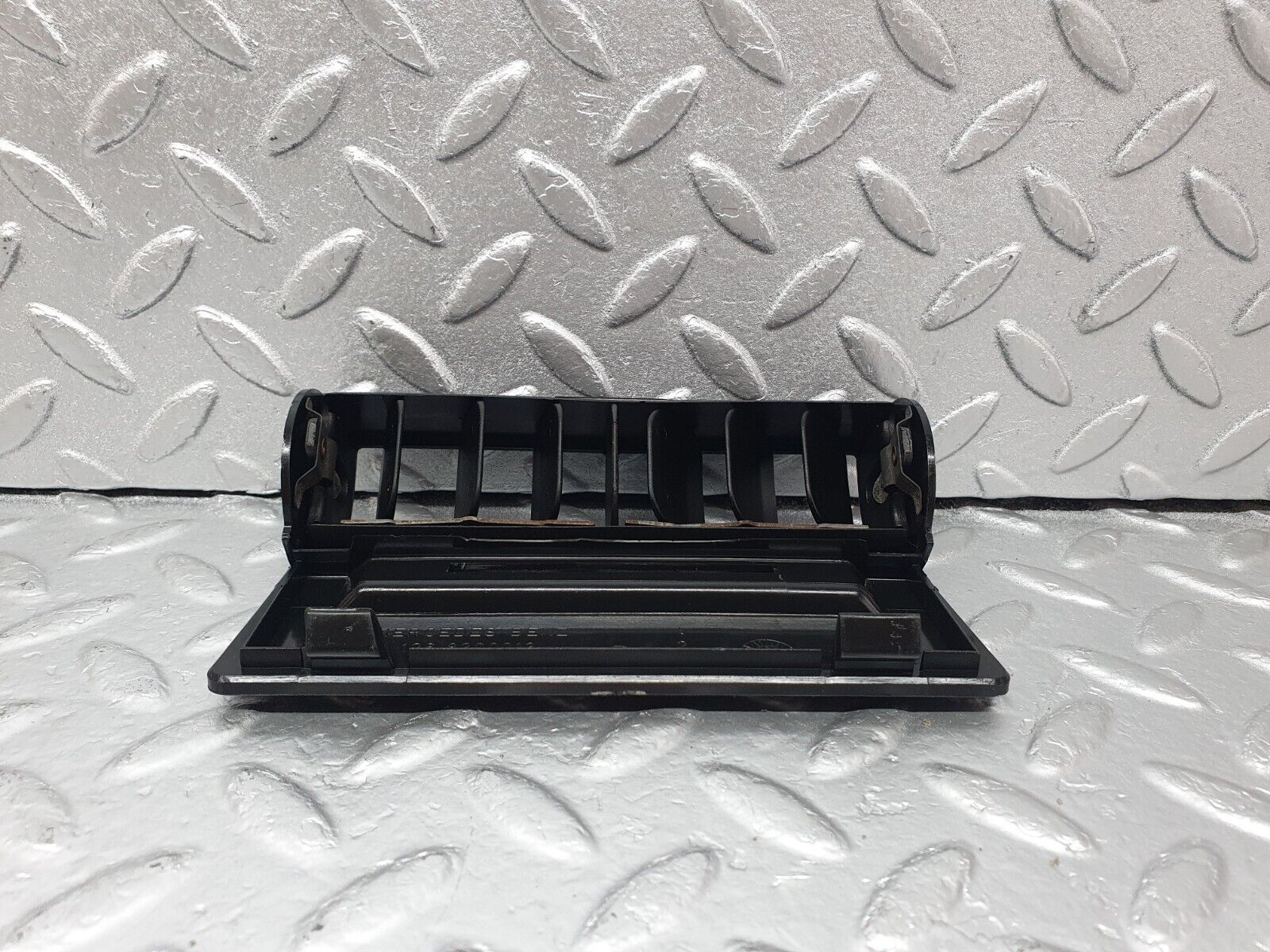 43679 Mercedes-Benz C126 380SEC Coupe Centre Console Air Vent 1268300013