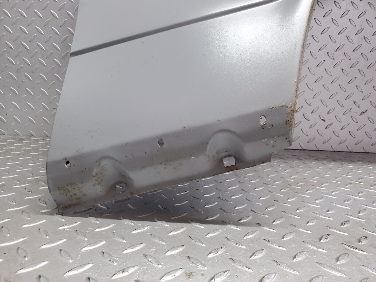 44444 Mercedes-Benz W123 280E Front Right Wing Fender