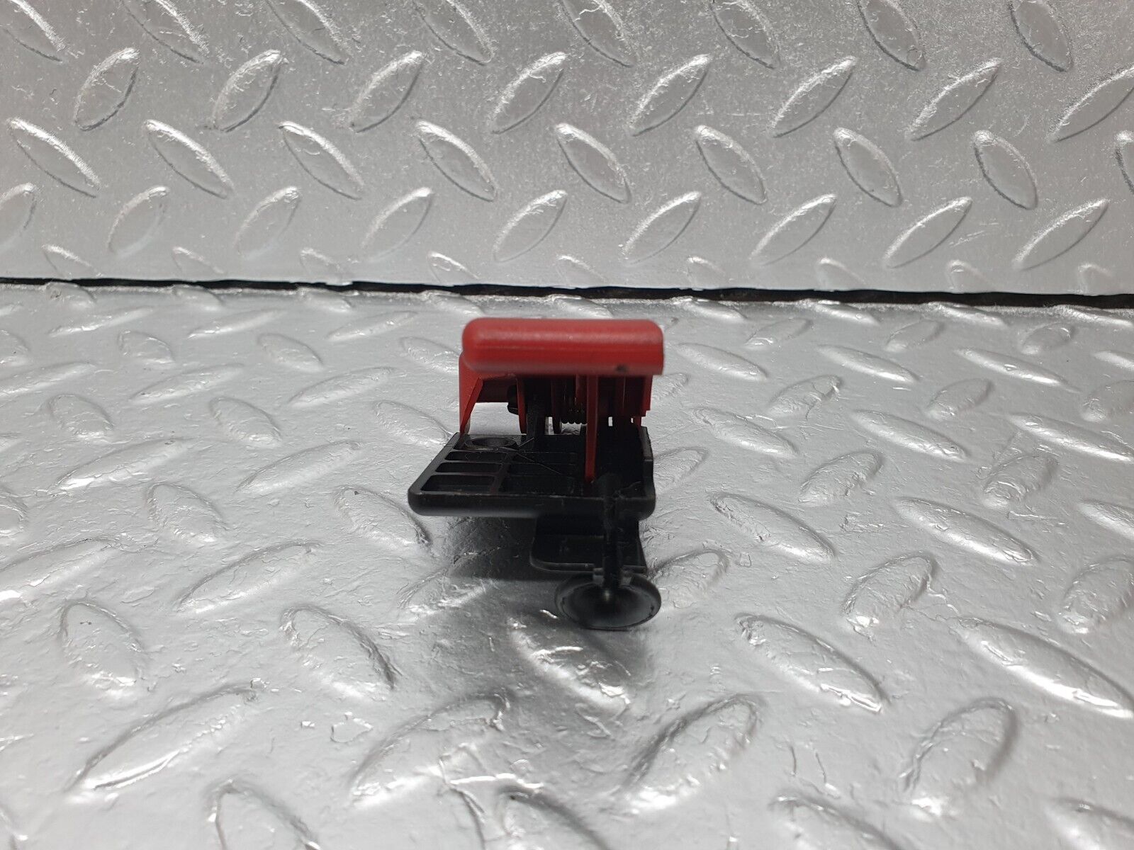 41847 Mercedes-Benz W202 C200 Bonnet Release Handle