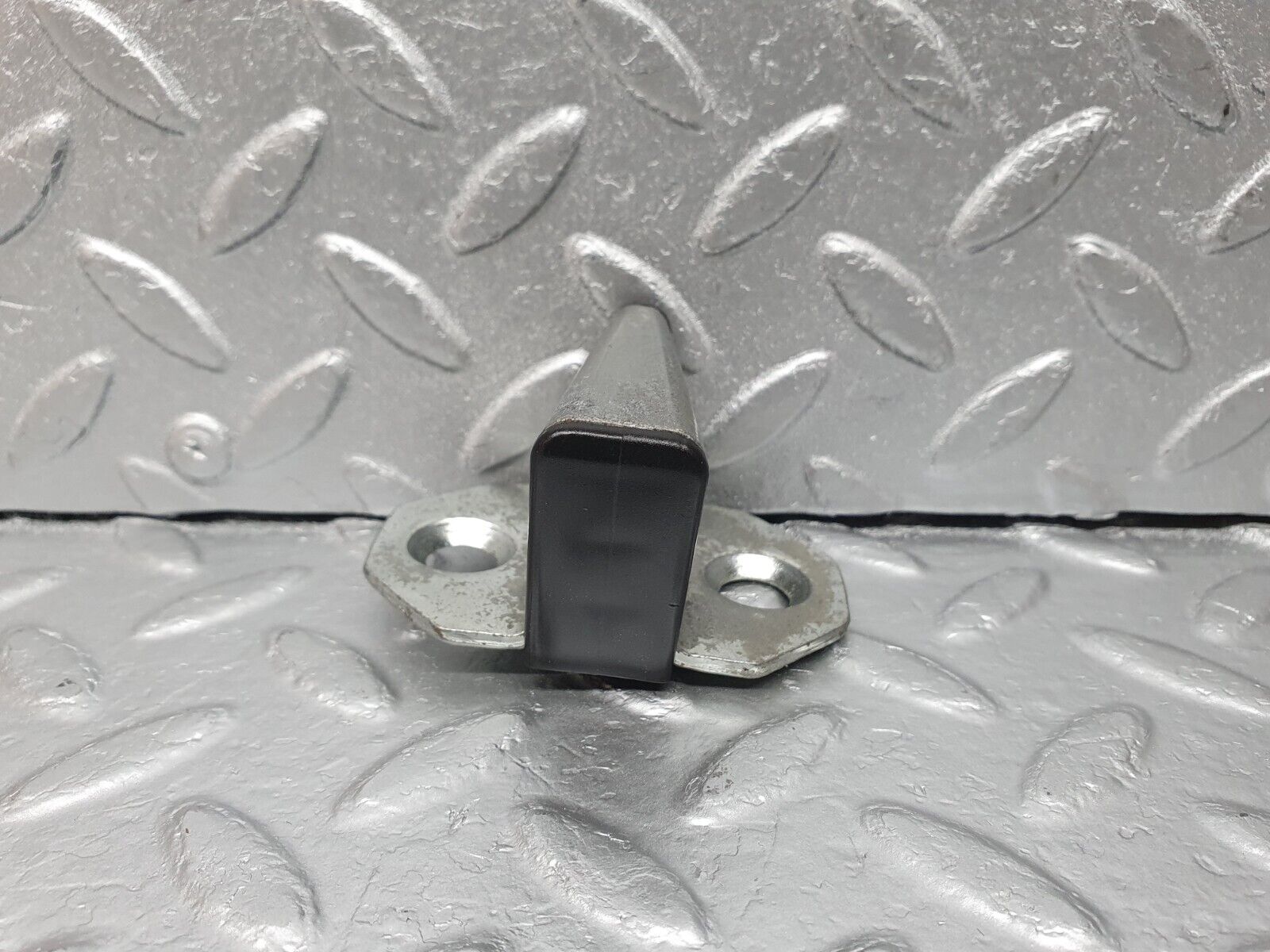 41954 Mercedes-Benz W202 C200 Door Lock Latch