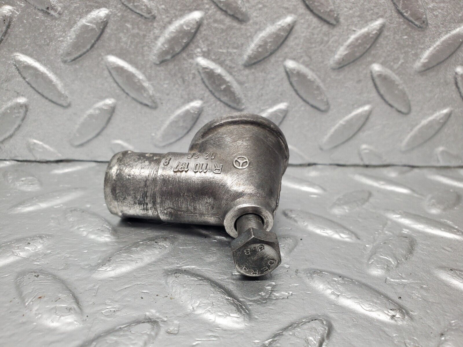 46657 Mercedes-Benz C123 280CE Coupe Engine Oil Return Pipe 1101870226