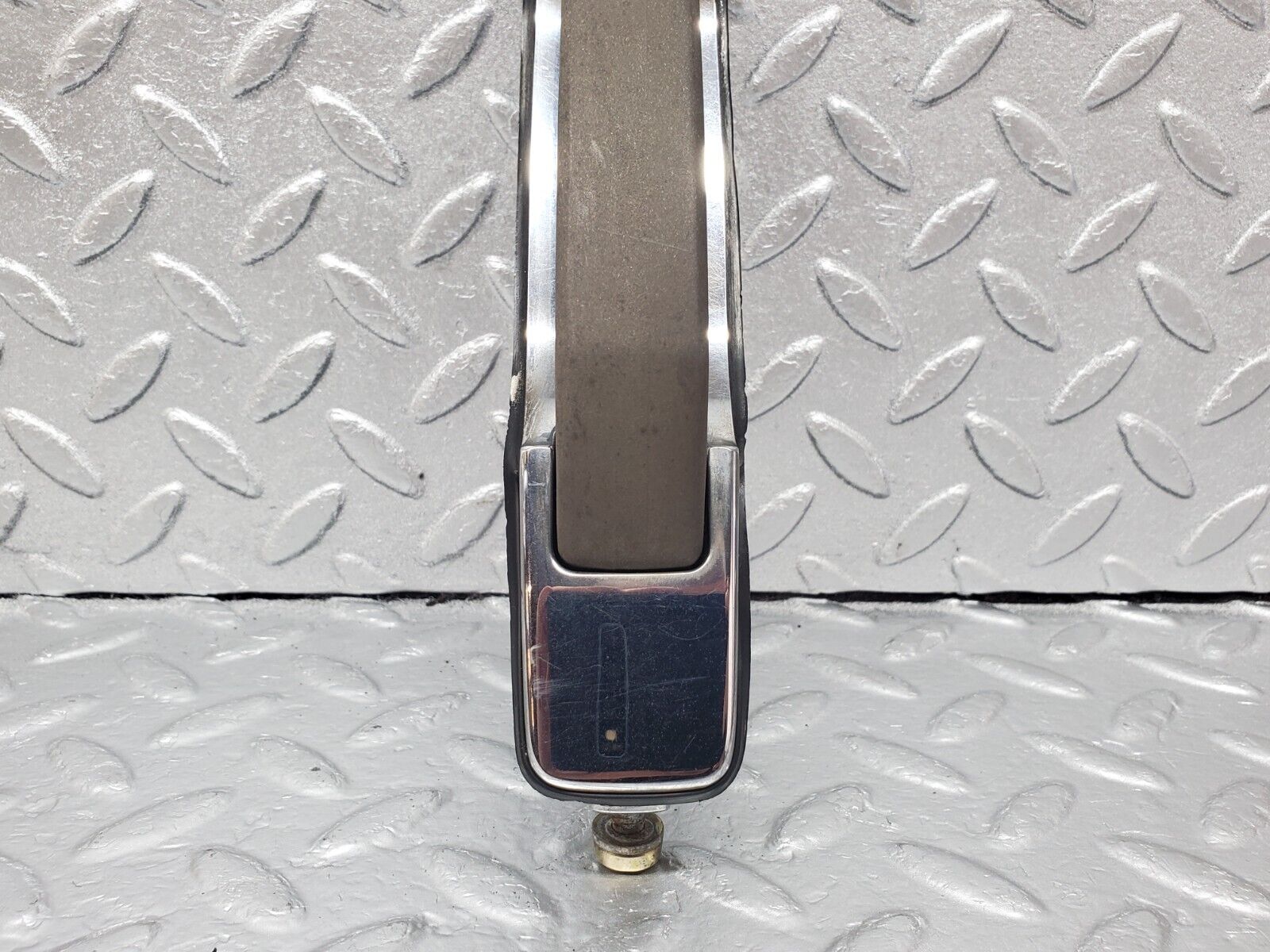 45646 Mercedes-Benz W126 420SE Rear Right Door Exterior Handle 1267600059