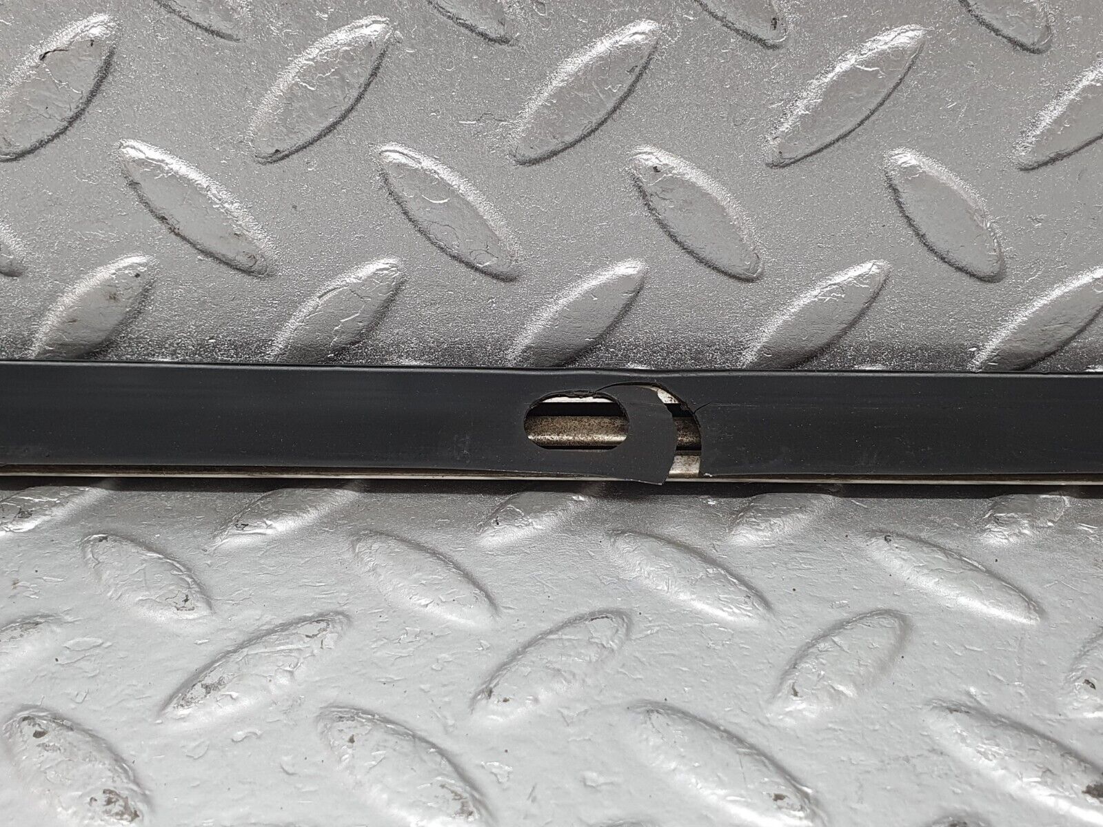 43456 Mercedes-Benz W108 280SE Front Left Door Centre Moulding Trim