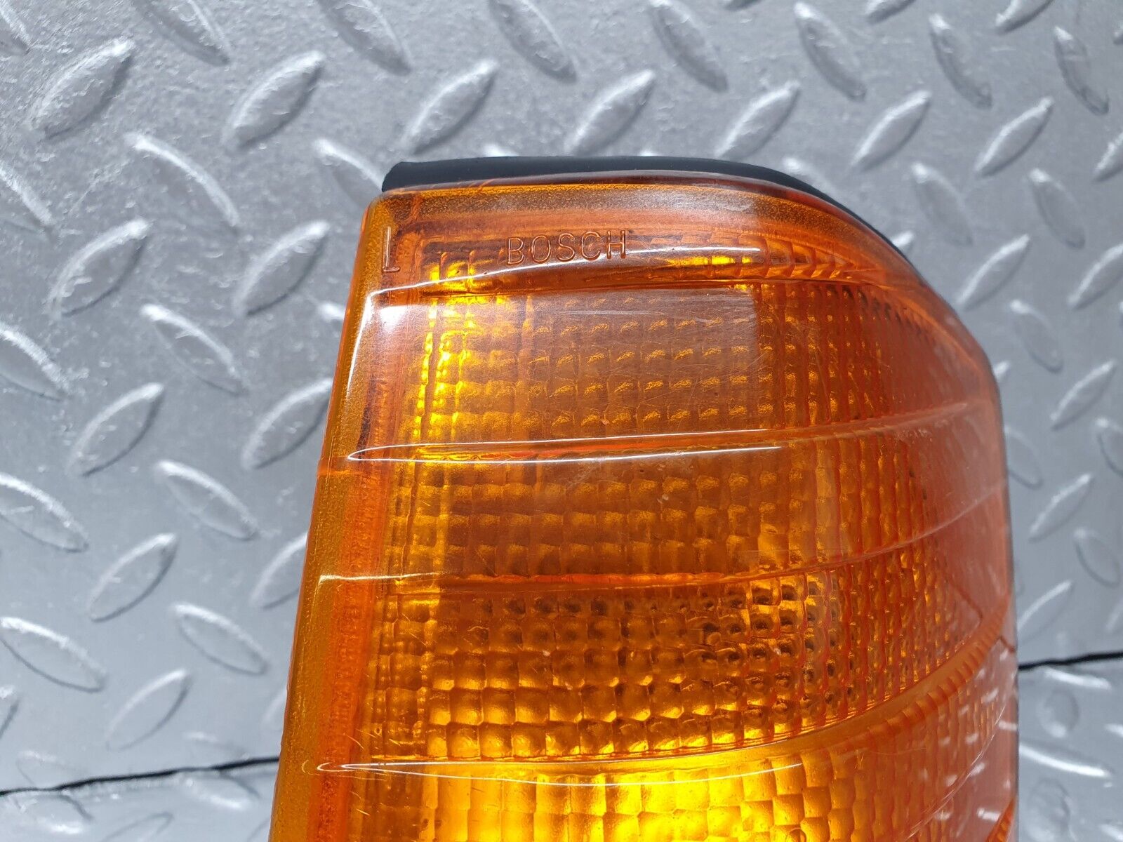 42784 Mercedes-Benz W201 190 2.0L Indicator Light Front Left Bosch 1305232911