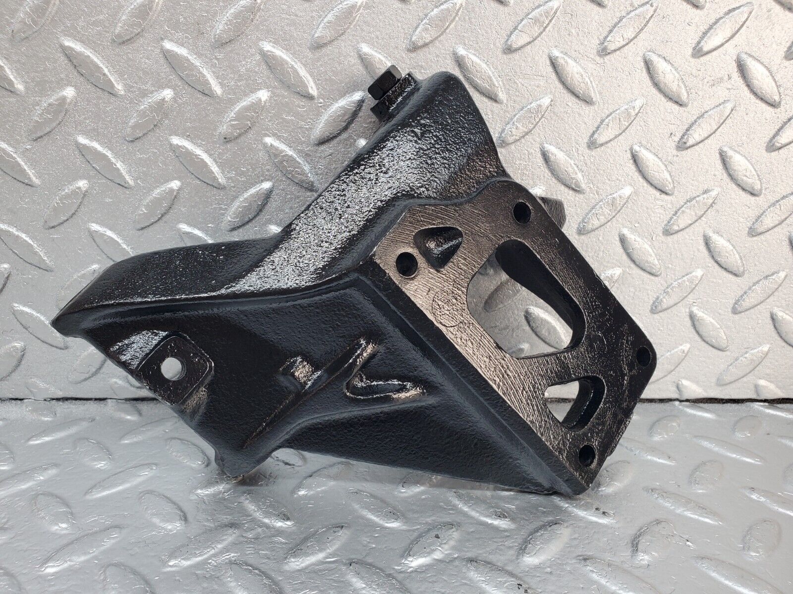 45362 Mercedes-Benz 280E M110.983 Alternator Generator Bracket 1101550435