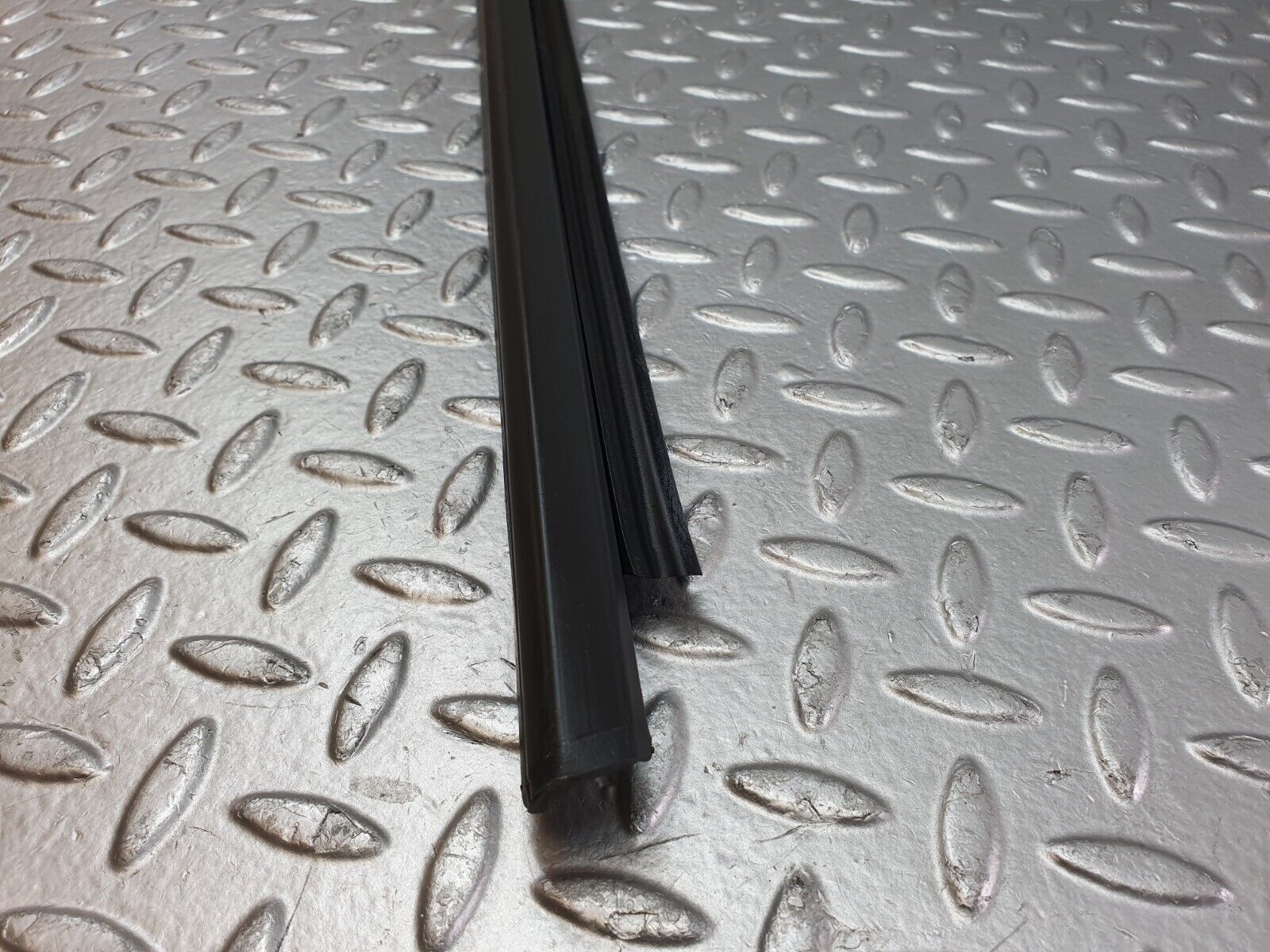 41710 Mercedes-Benz W124 200E Door Lower Sealing Rubber Trim Right