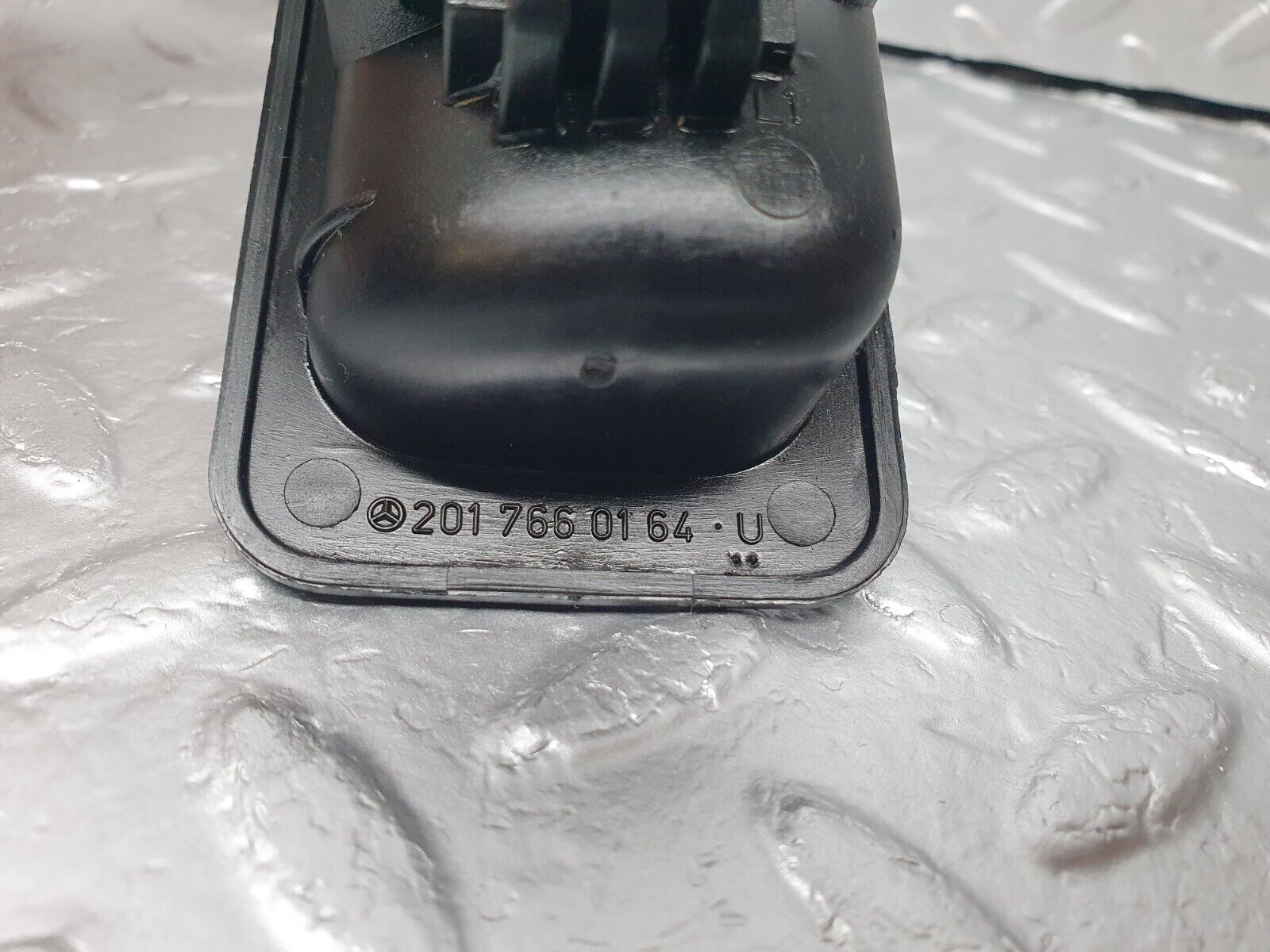 42779 Mercedes-Benz W201 190 2.0L Left Interior Door Handle 2017660164