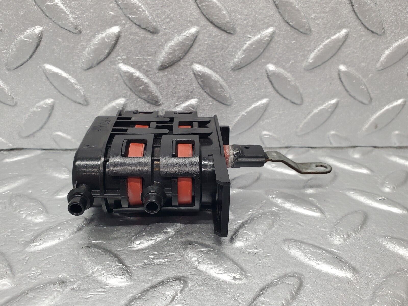 46942 Mercedes-Benz R129 320SL Coupe Heater Box Vacuum Actuator