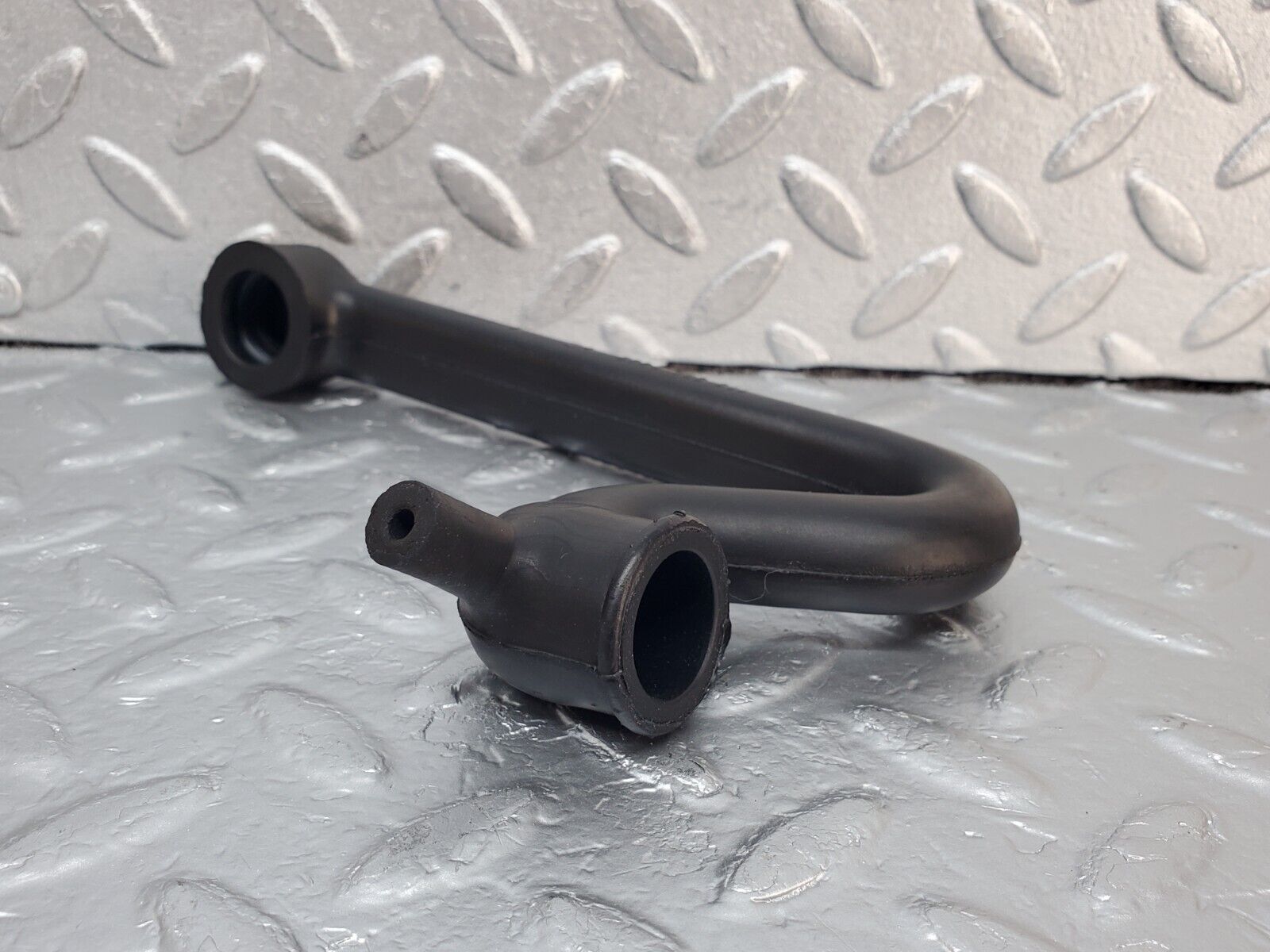 45399 Mercedes-Benz 280E M110.983 Air Intake Pipe 1100942482