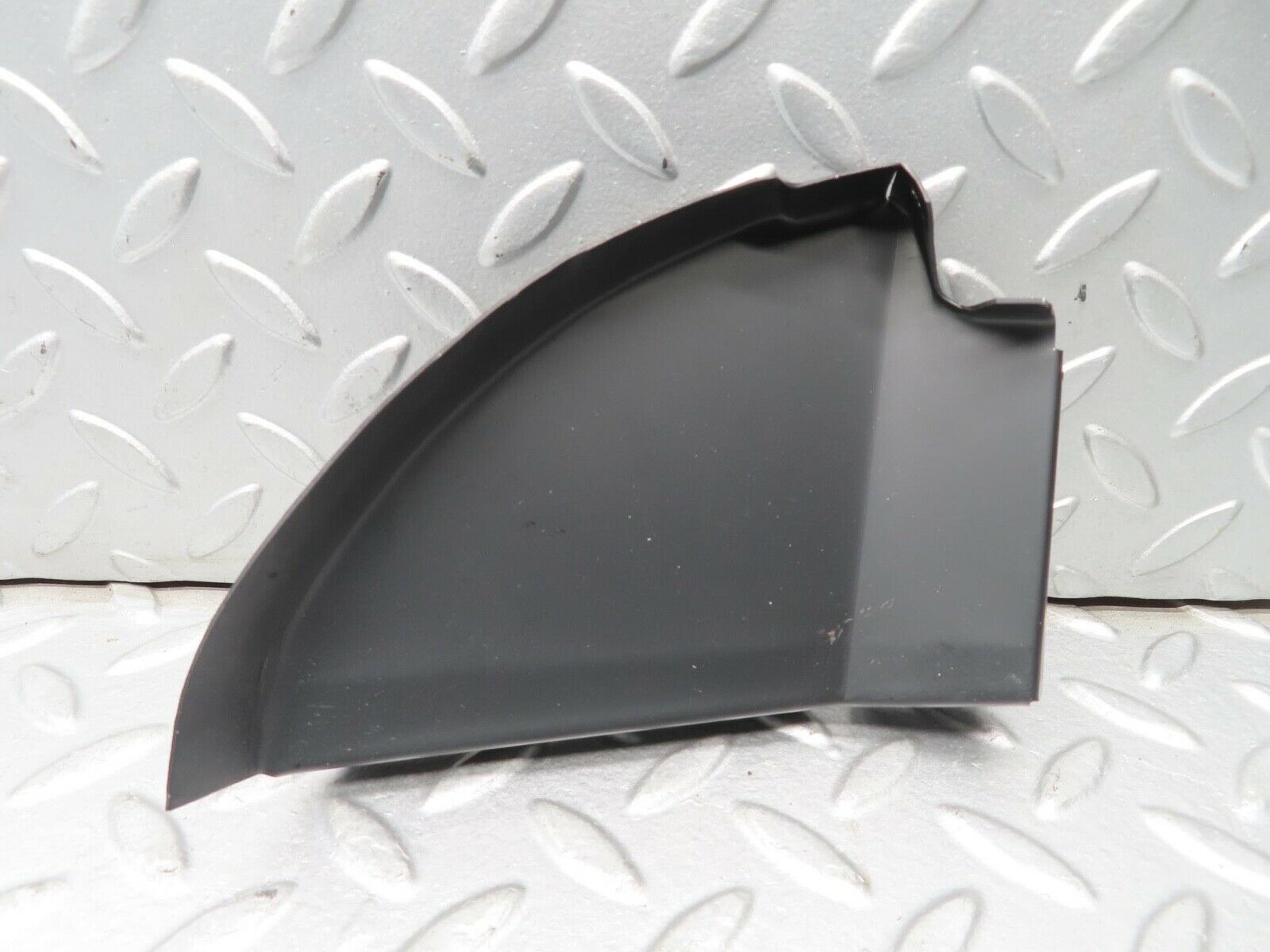 11706 Mercedes-Benz R107 450SL Front Left Sill End Plate 107.0393