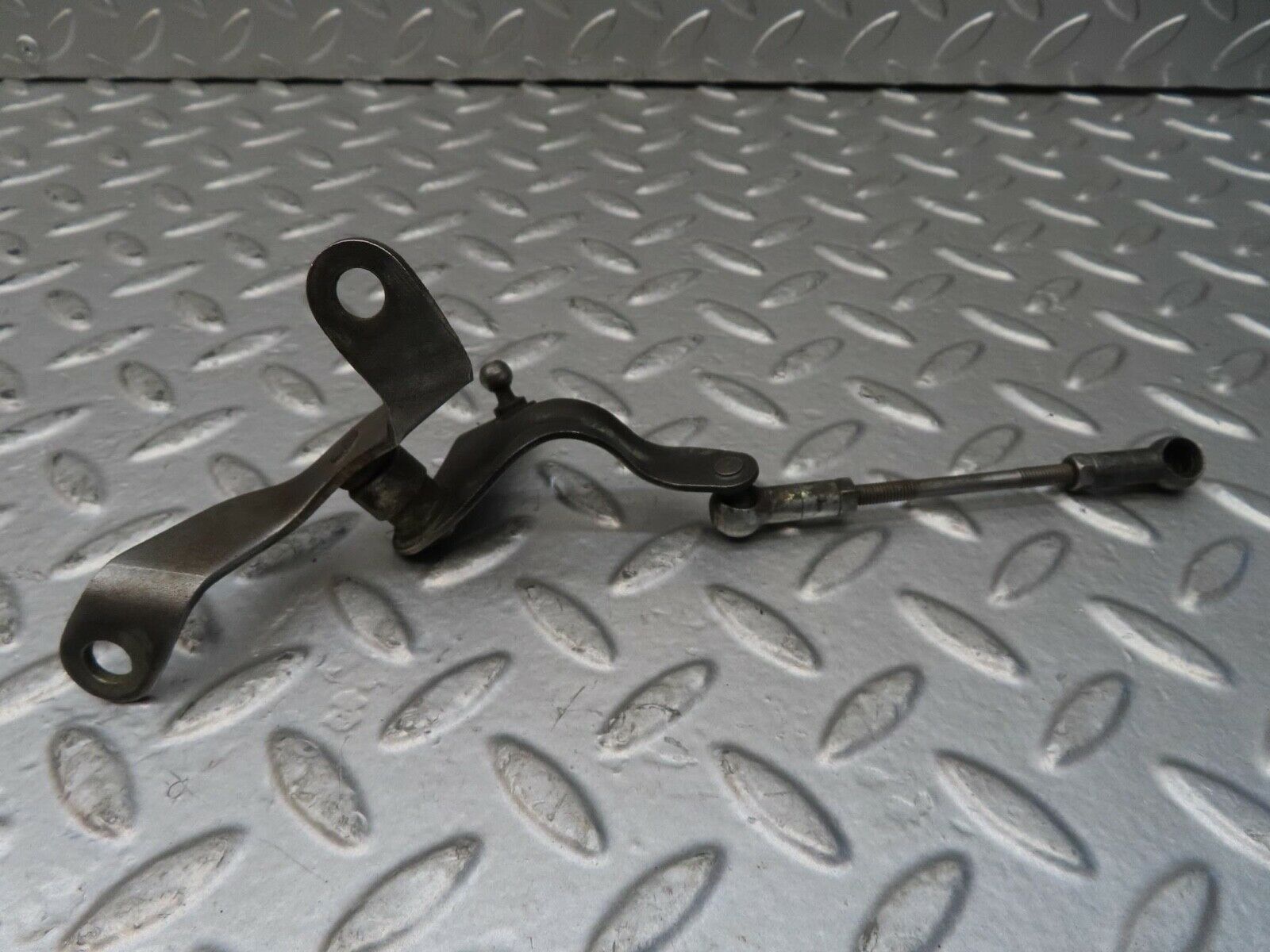 15750 Mercedes-Benz R107 450SL Throttle Linkage