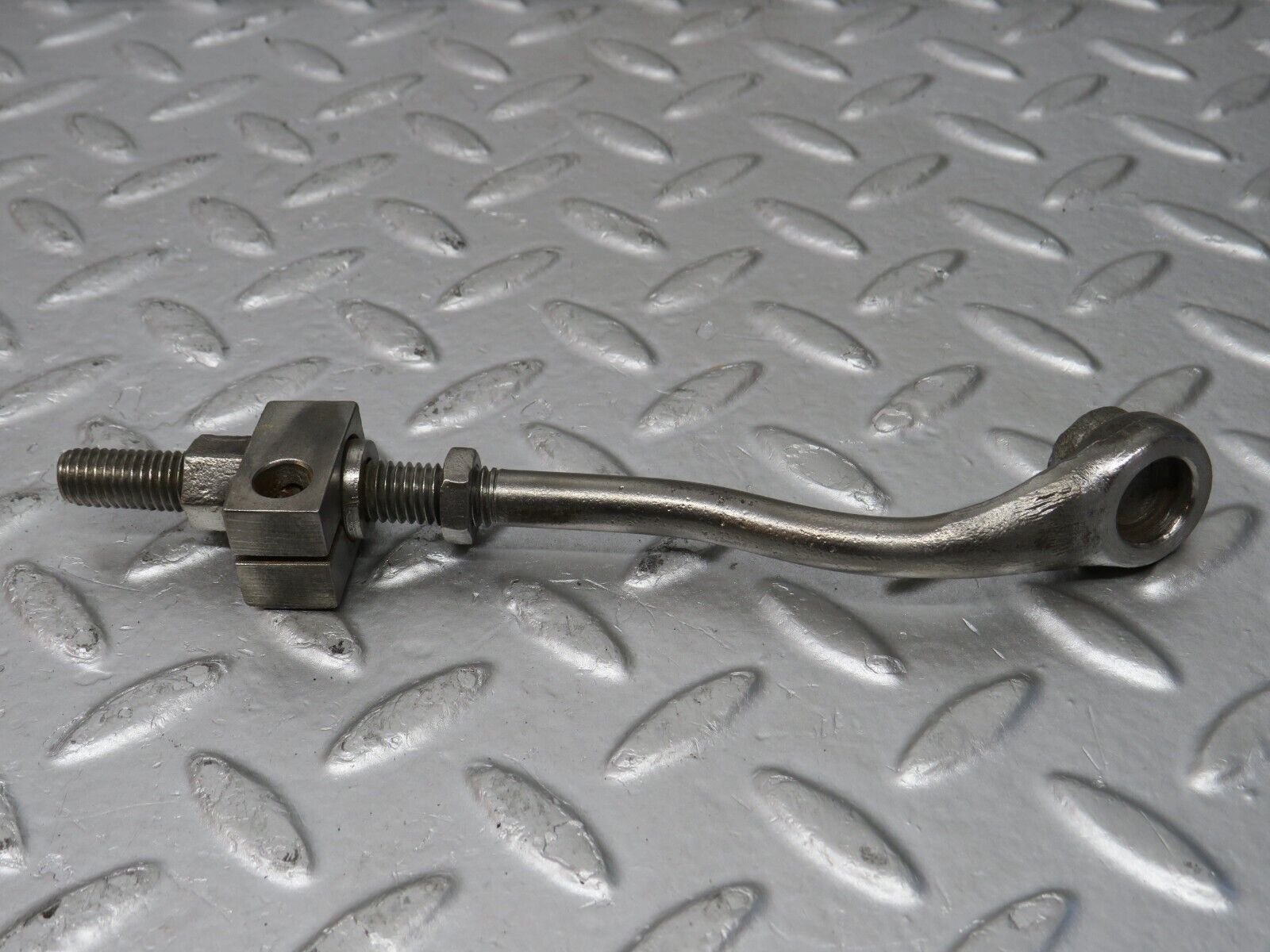 32875 Mercedes-Benz C107 R107 350 V8 Alternator Generator Tensioner