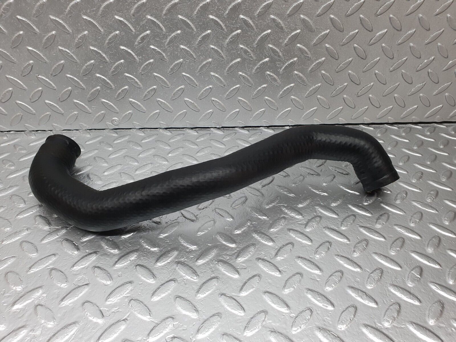 42549 Mercedes-Benz R129 320SL Coupe Radiator Lower Hose Pipe 1295012482