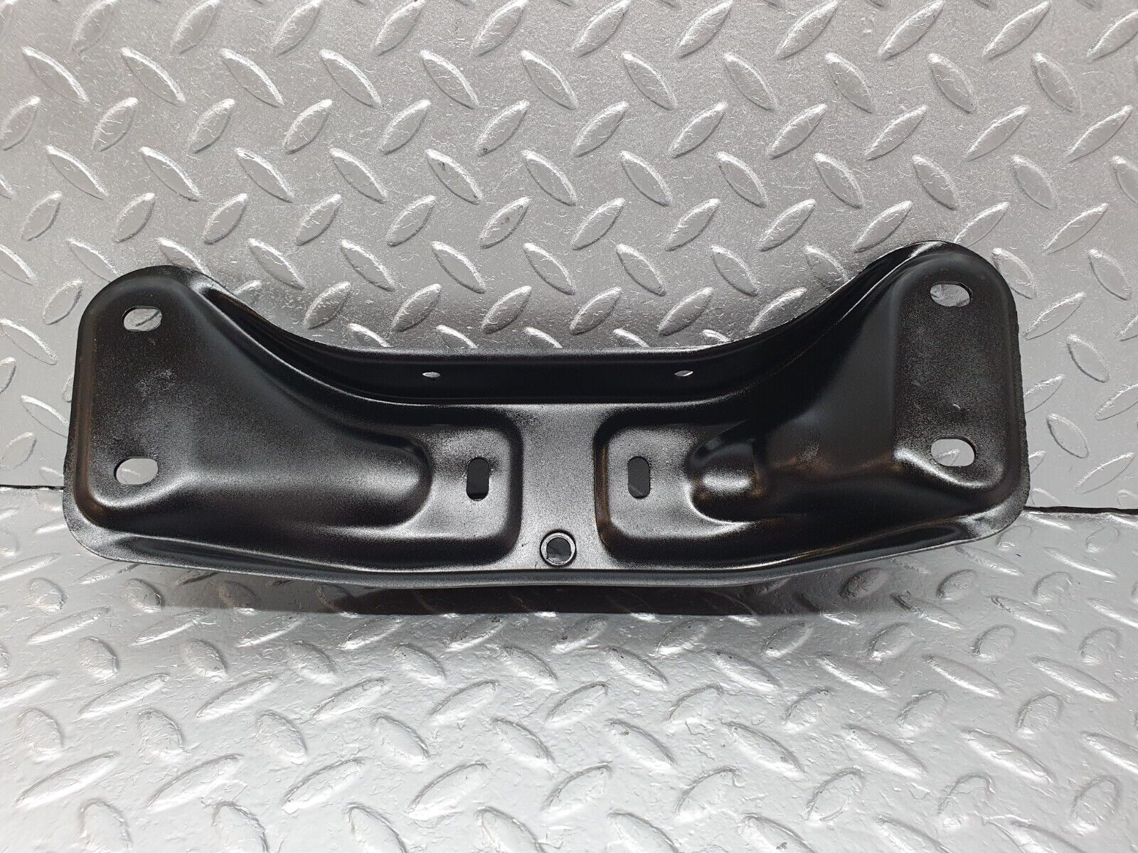 42213 Mercedes-Benz R129 320SL Coupe Gearbox Mount Bracket