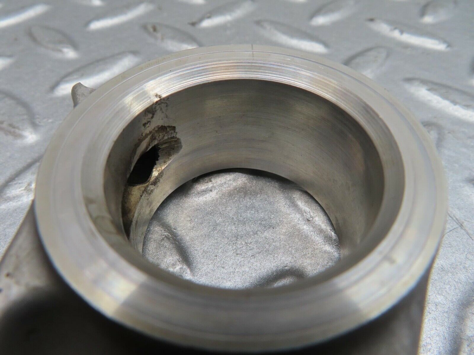 13727 Mercedes-Benz R107 450SL Camshaft Tower Bearing 1160511810