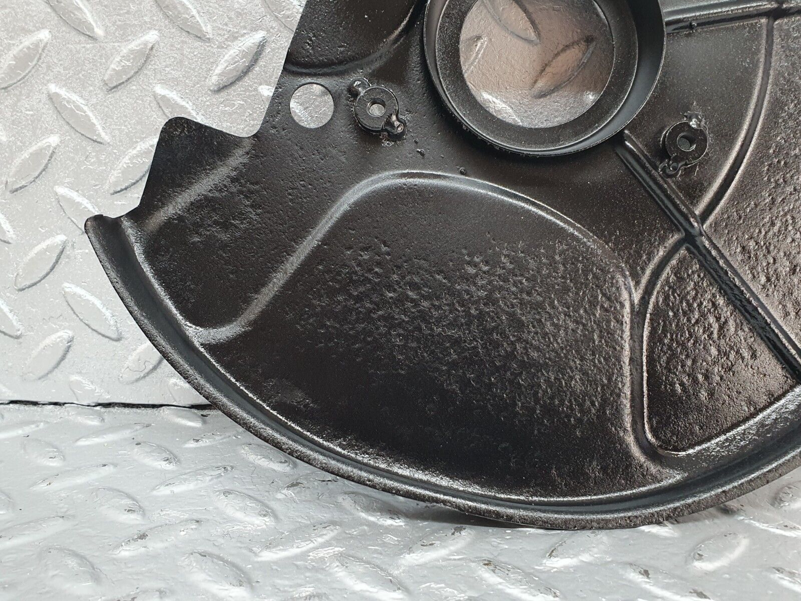 43204 Mercedes-Benz W108 280SE Front Left Brake Disc Protection Plate