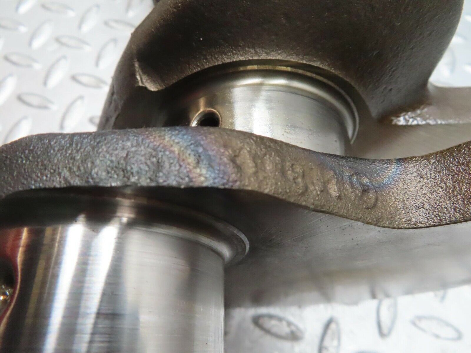 13761 Mercedes-Benz R107 450SL Crankshaft 1170310801