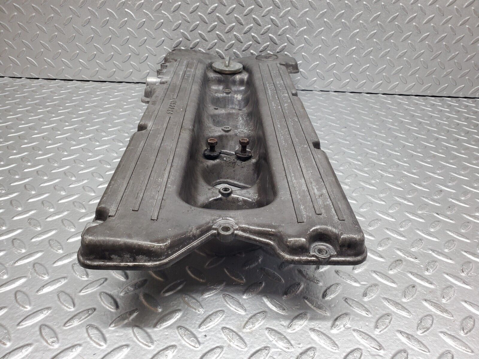 45437 Mercedes-Benz 280E M110.988 Cylinder Head Valve Cover 1100160905