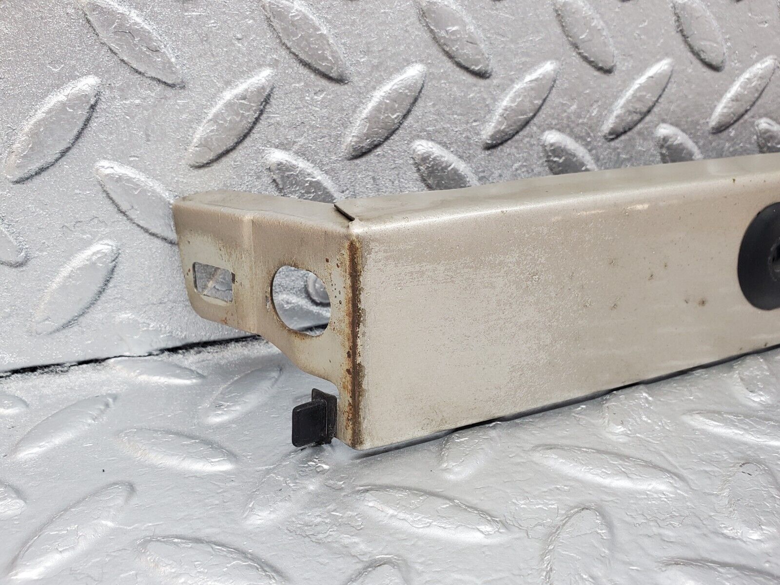 45662 Mercedes-Benz W126 420SE Under Headlight Trim Left Side