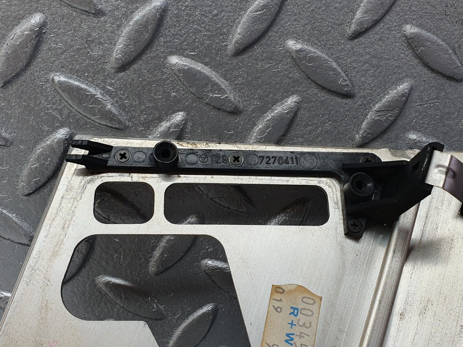 42511 Mercedes-Benz R129 320SL Coupe Seat Switch Wood Panel Right 1297270411 1297270211