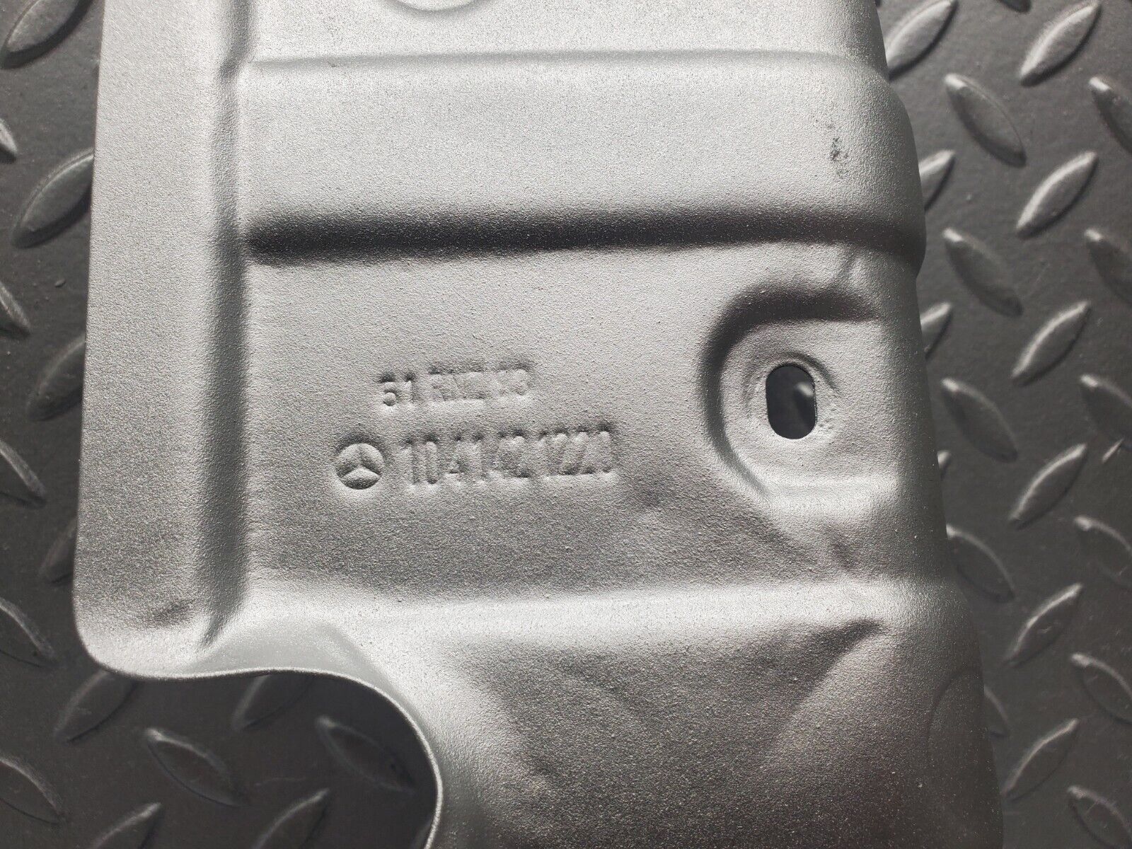 46170 Mercedes-Benz W124 280E Exhaust Manifold Heat Shield 1041421220