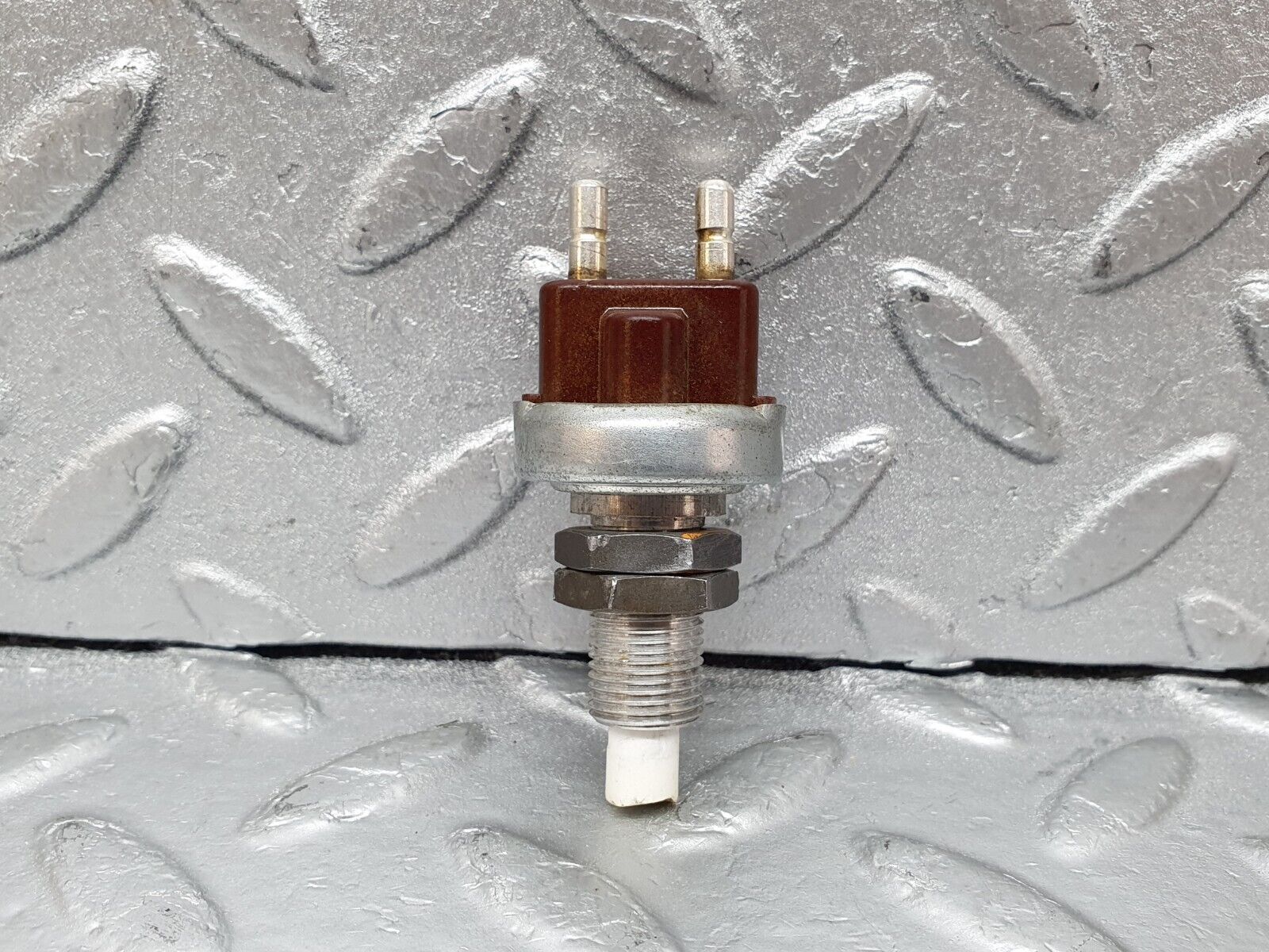 44083 Mercedes-Benz C123 230CE Coupe Brake Light Switch 190130