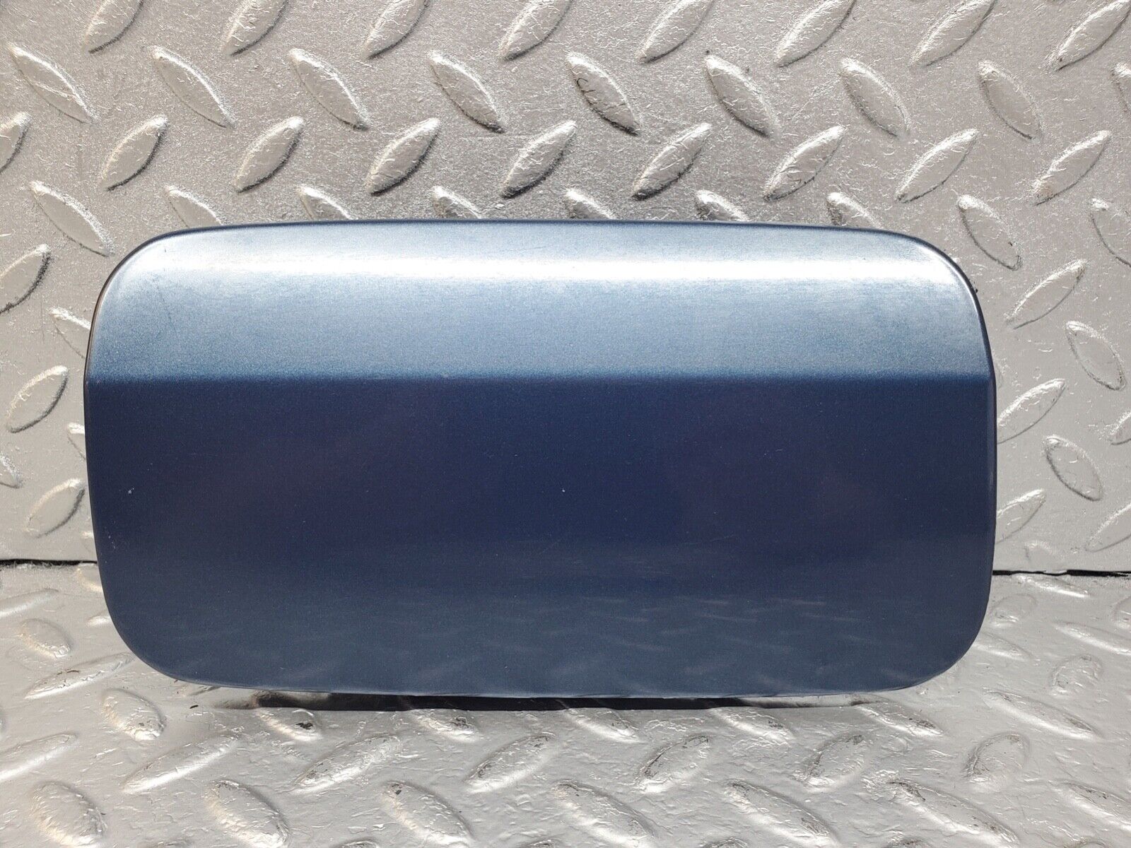 44631 Mercedes-Benz W124 220E Fuel Tank Flap Cap 1245846939