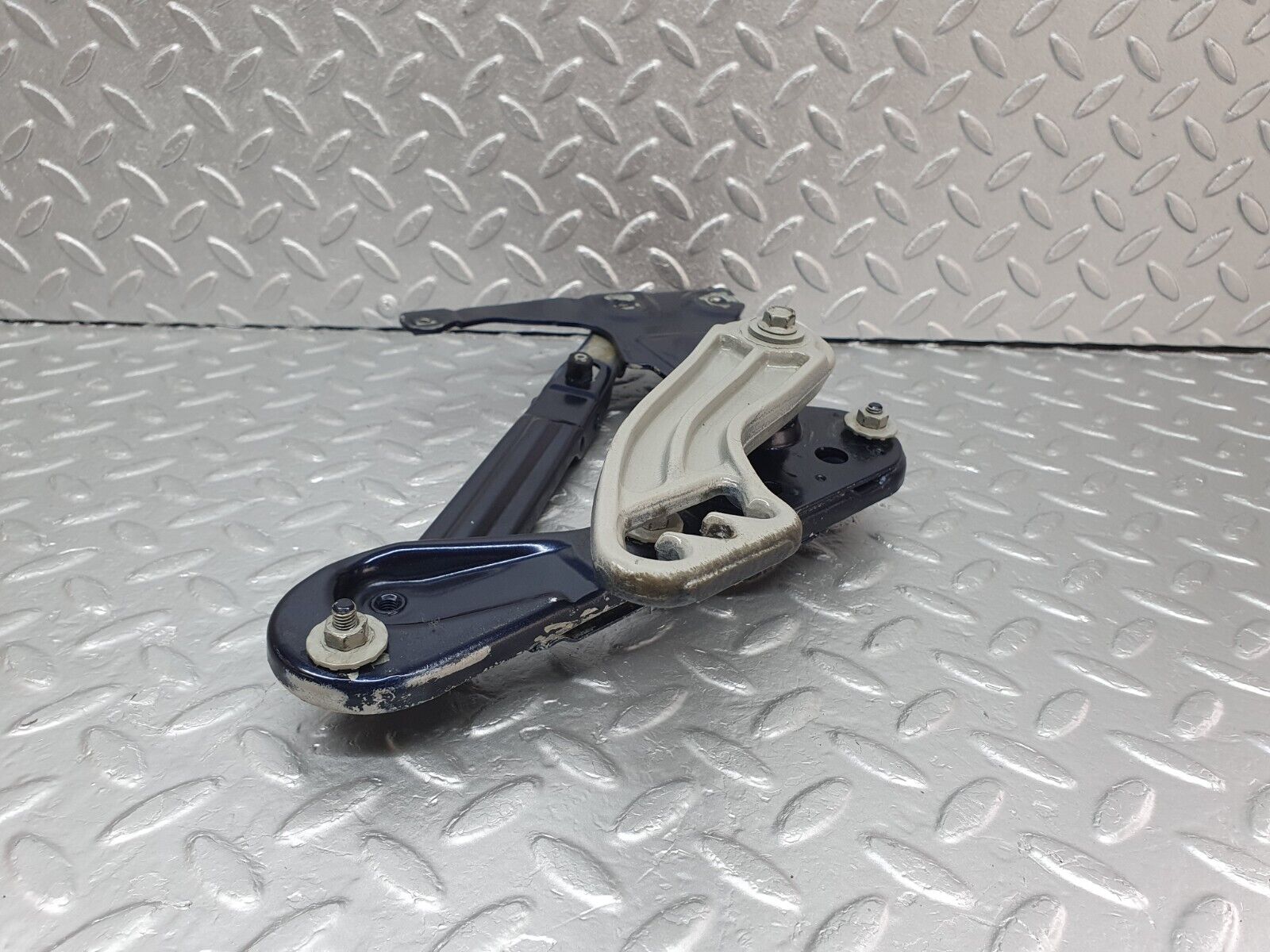 42195 Mercedes-Benz R129 320SL Coupe Bonnet Hinge Left Side 1298800128 1298870174