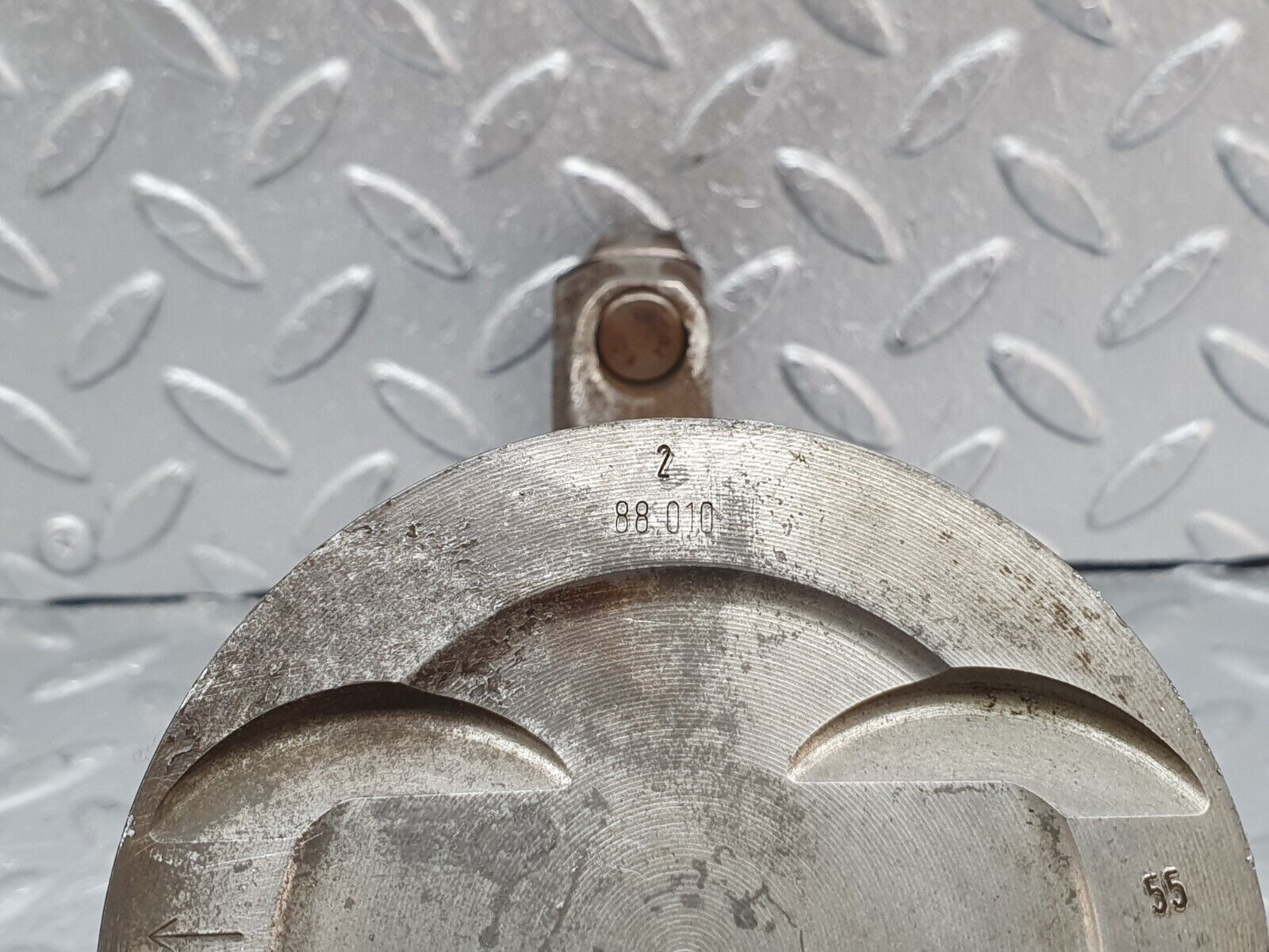 43778 Mercedes-Benz C126 380SEC Coupe Piston With Connecting Rod 88.010 11610