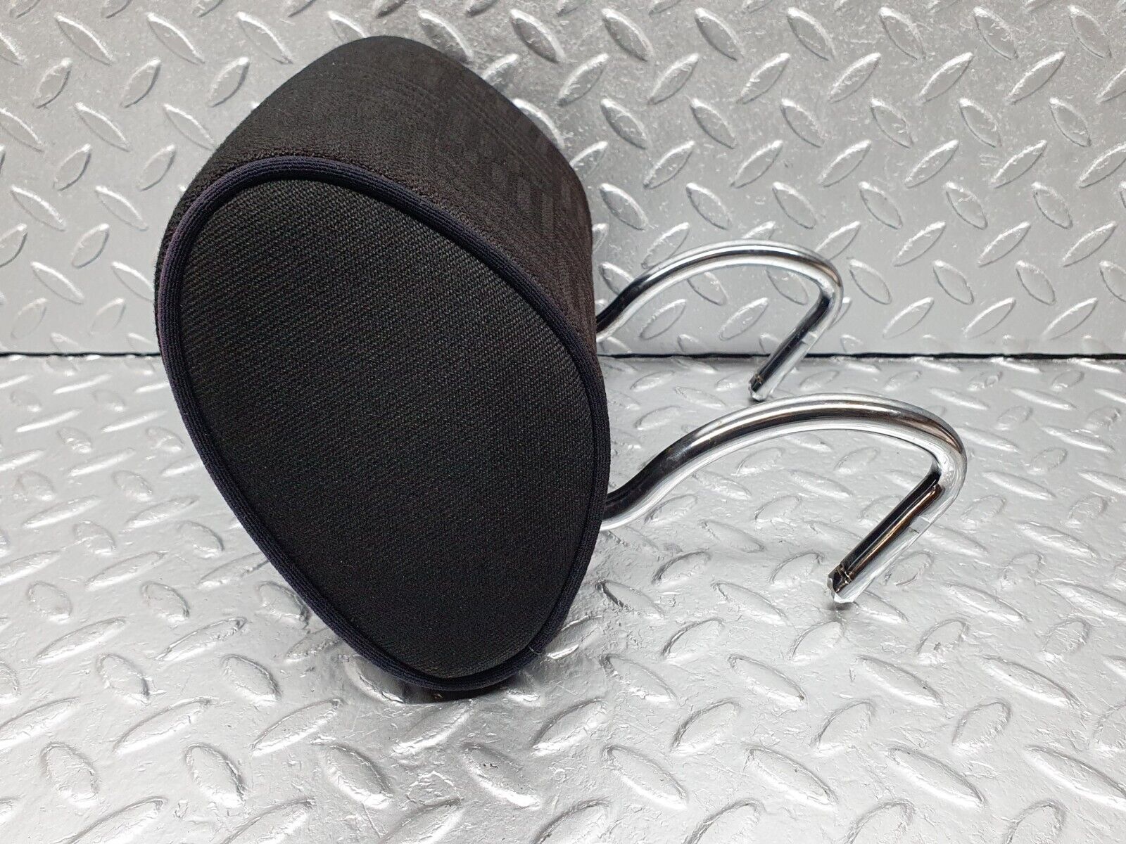 41829 Mercedes-Benz W202 C200 Rear Right Headrest